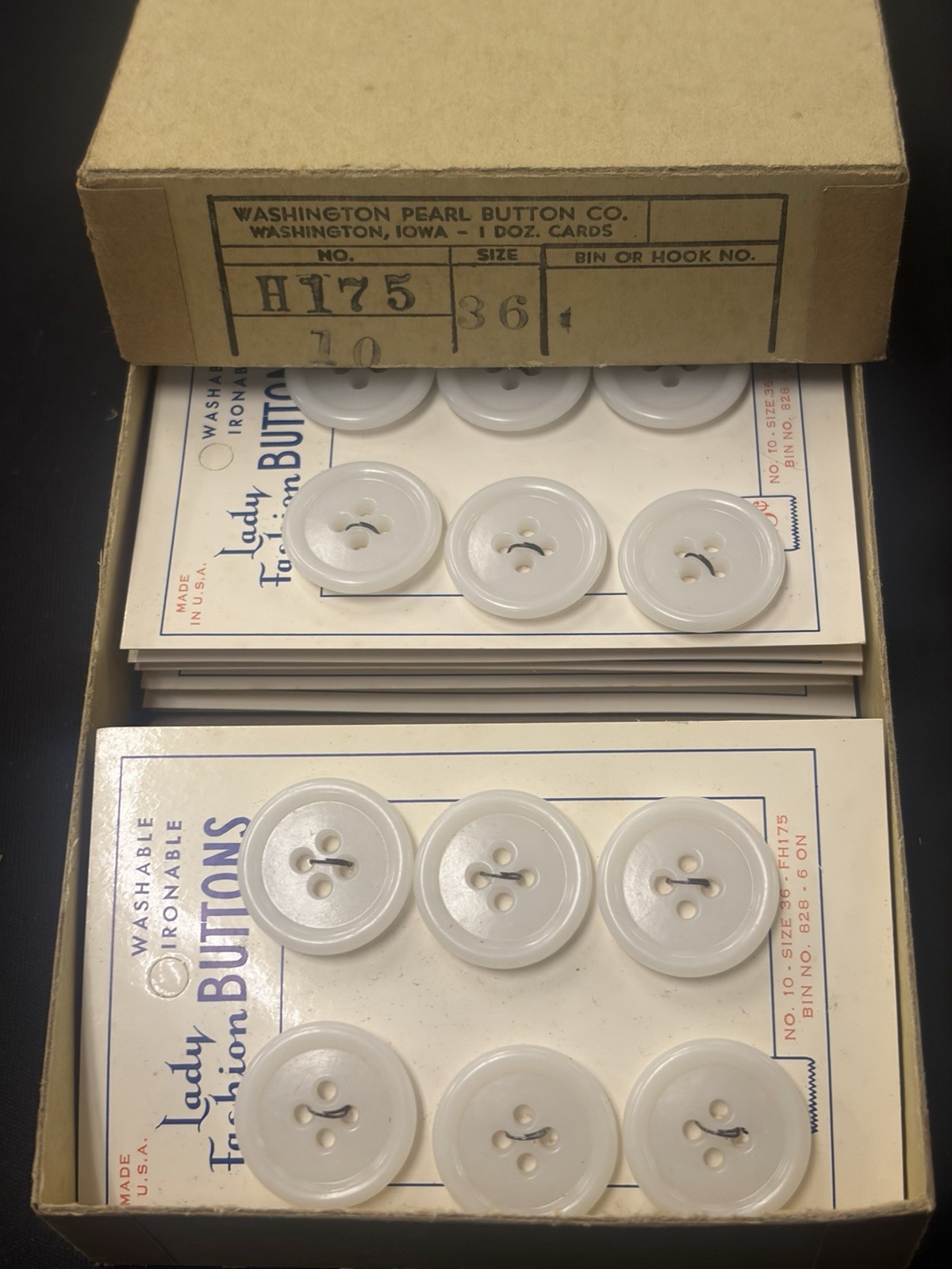 Vintage Lady Fashion Buttons Washington Pearl Button Co Size 36 NOS 12 Cards Vintage Lady Fashion Buttons Washington Pearl Button Co Size 36 NOS 12 Cards