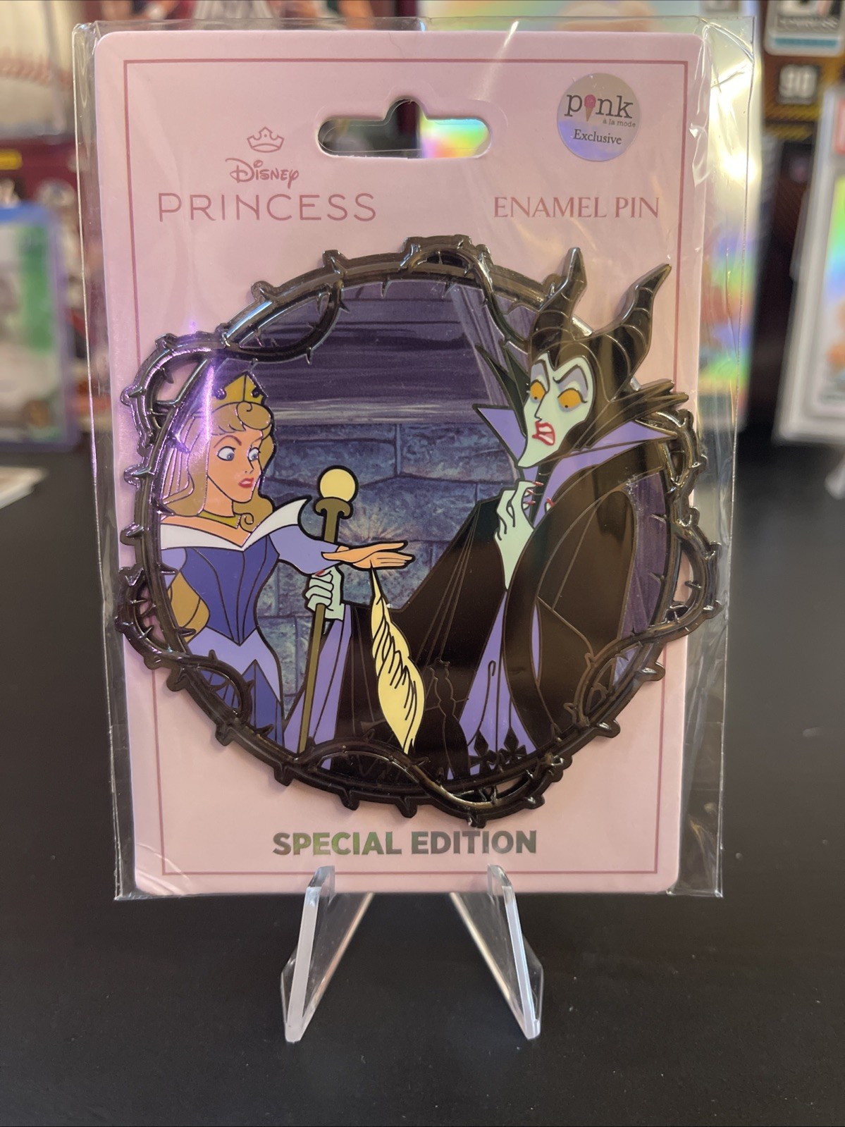 Disney PALM Sleeping Beauty Thorn Series Aurora And Maleficent JUMBO 3'' SE 200 Disney PALM Sleeping Beauty Thorn Series Aurora And Maleficent JUMBO 3'' SE 200