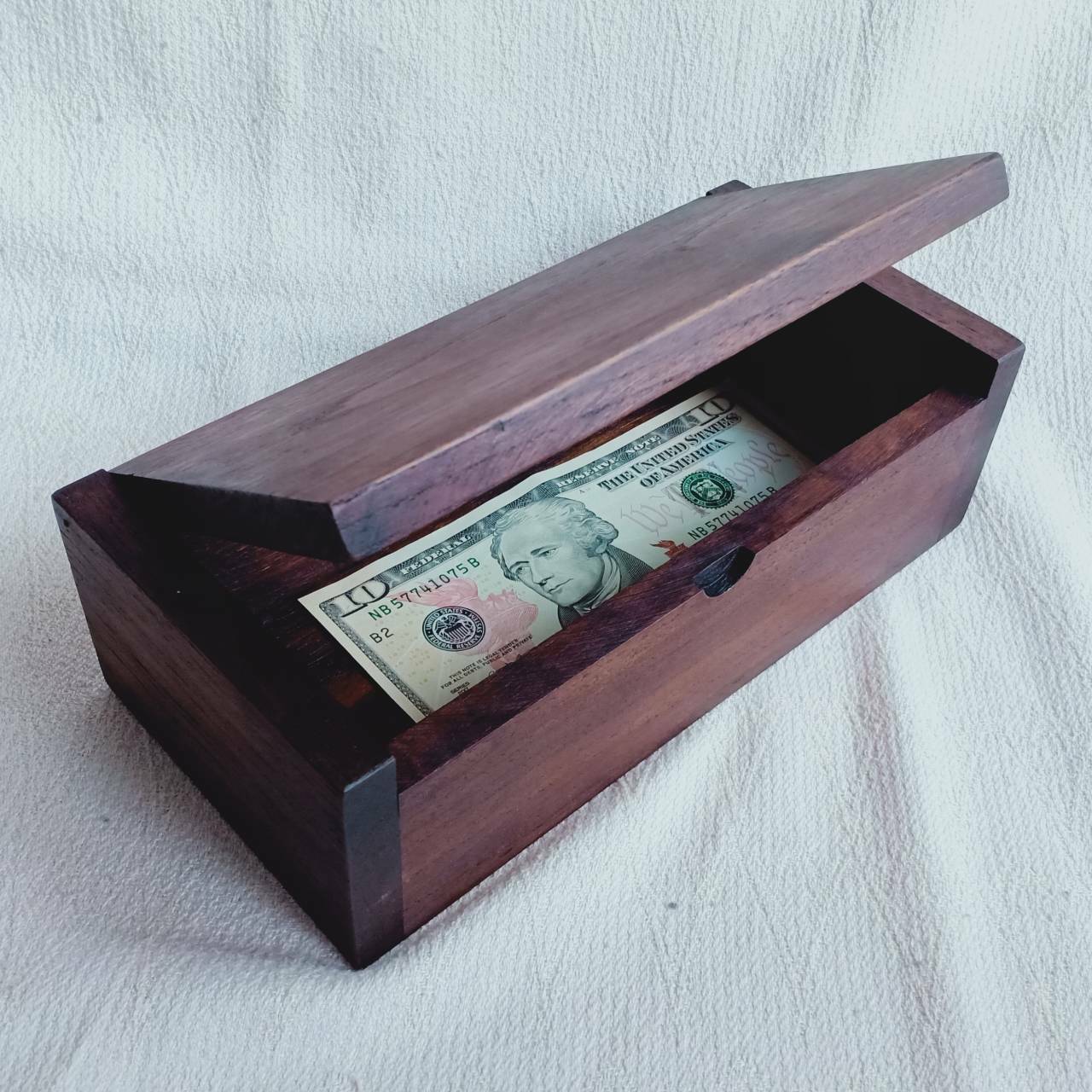 Wooden Money Vintage Box 4x8x2.5 Inch Bank Coin Note Cash Storage Case Trinket Wooden Money Vintage Box 4x8x2.5 Inch Bank Coin Note Cash Storage Case Trinket