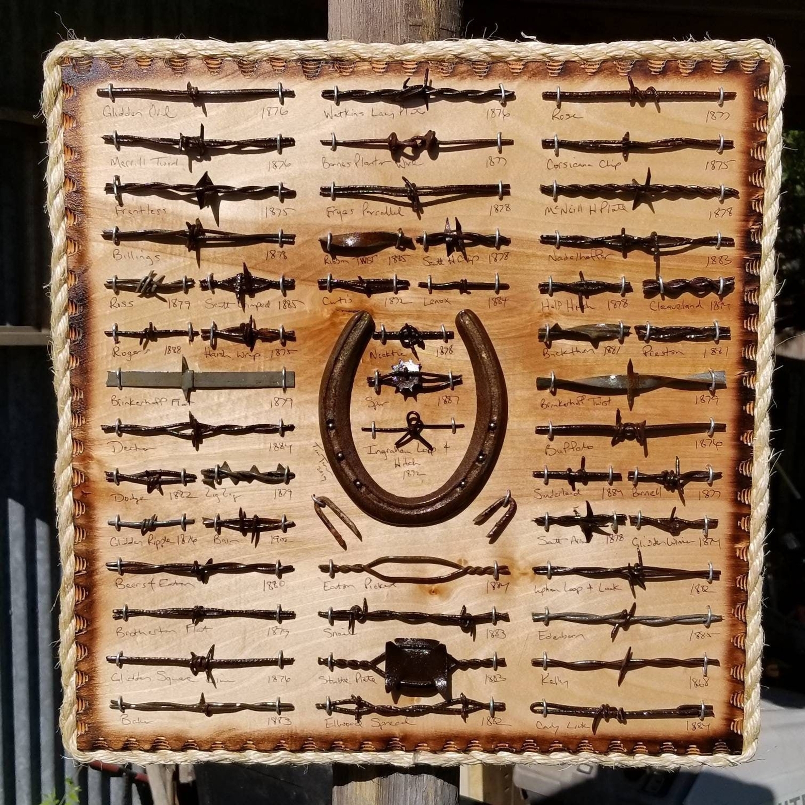 Antique Barbed Wire Display 50 cuts Authentic Barbwire with Horse Shoe Antique Barbed Wire Display 50 cuts Authentic Barbwire with Horse Shoe