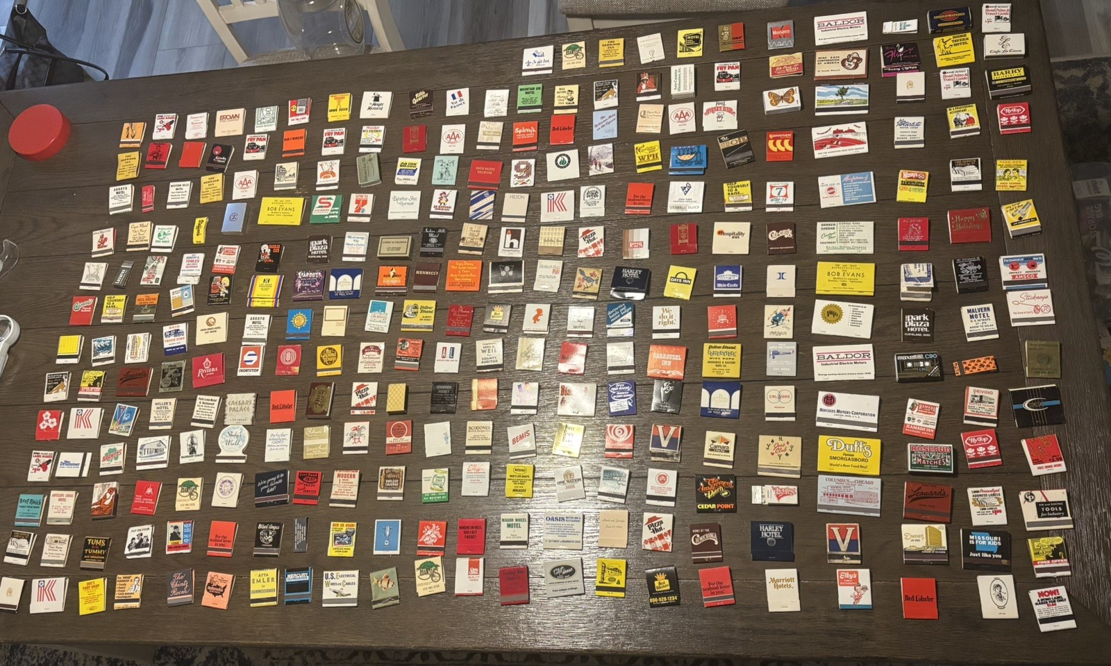 Huge Mix Lot of Vintage Matchbooks 500 Matches Hotel, Restaurant, Casino, Bars Huge Mix Lot of Vintage Matchbooks 500 Matches Hotel, Restaurant, Casino, Bars
