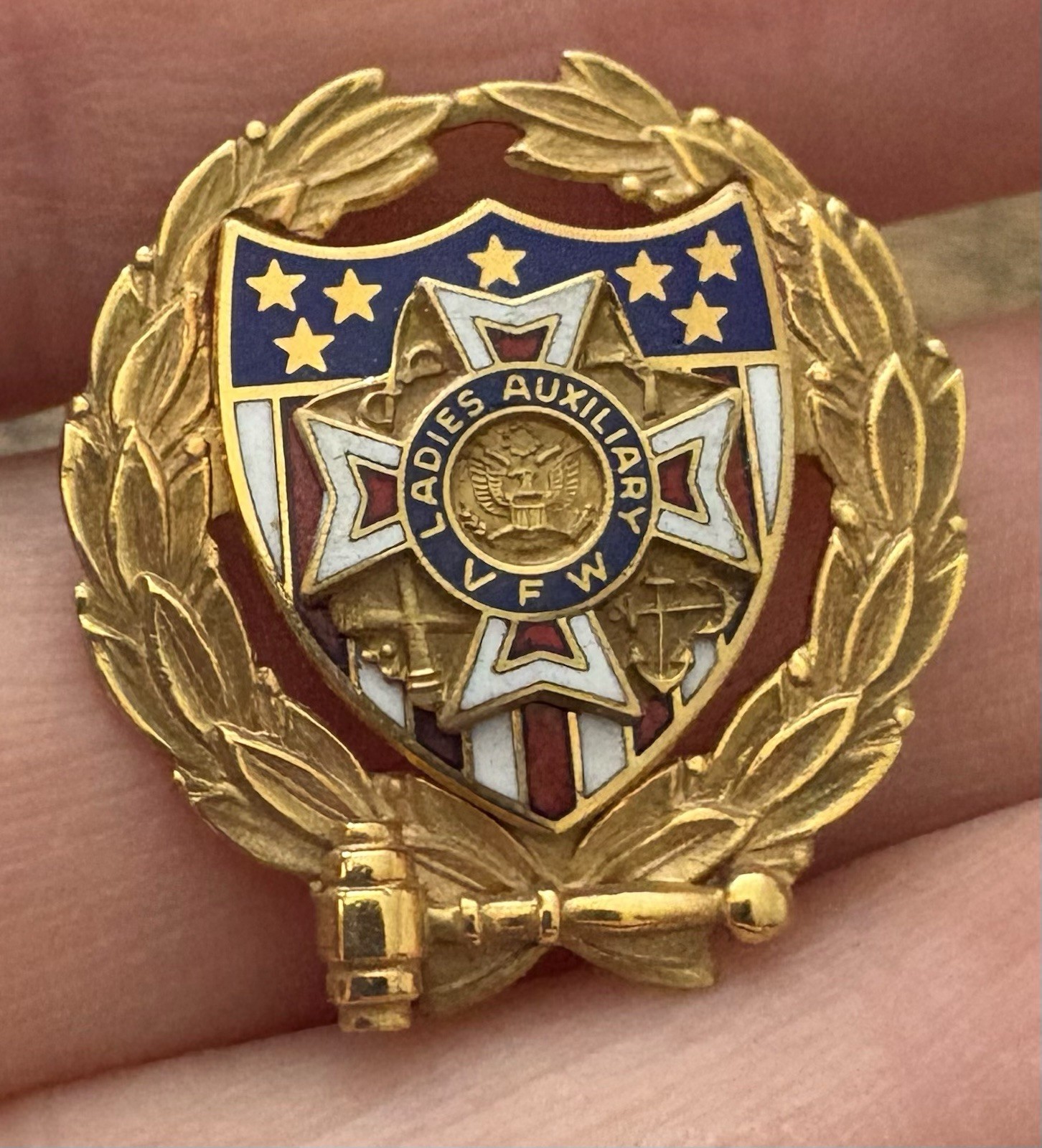 A192 - Vintage 10K Gold Veterans of Foreign Wars Auxiliary Enamel Pin A192 - Vintage 10K Gold Veterans of Foreign Wars Auxiliary Enamel Pin