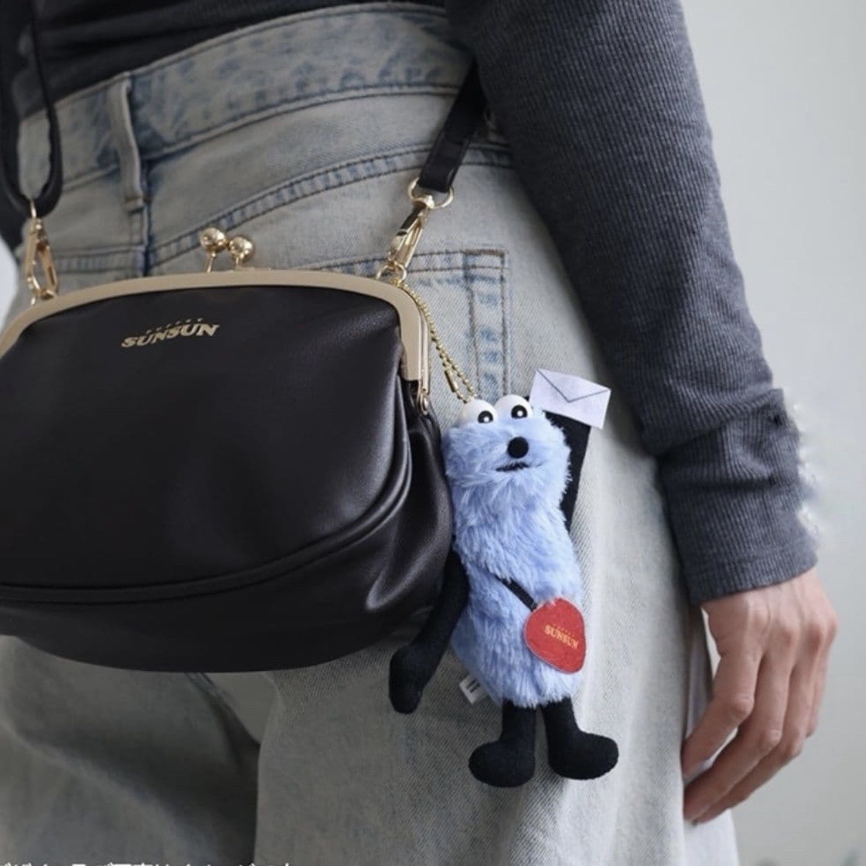 Puppet SunSun Japan Post Exclusive Shoulder Bag & Mascot Charm Set Japan Limited Puppet SunSun Japan Post Exclusive Shoulder Bag & Mascot Charm Set Japan Limited