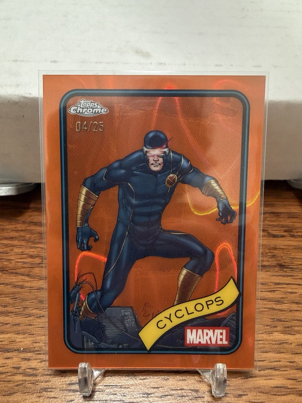 2025 Topps Chrome Marvel Cyclops /25 Orange Lava Refractor #107 2025 Topps Chrome Marvel Cyclops /25 Orange Lava Refractor #107