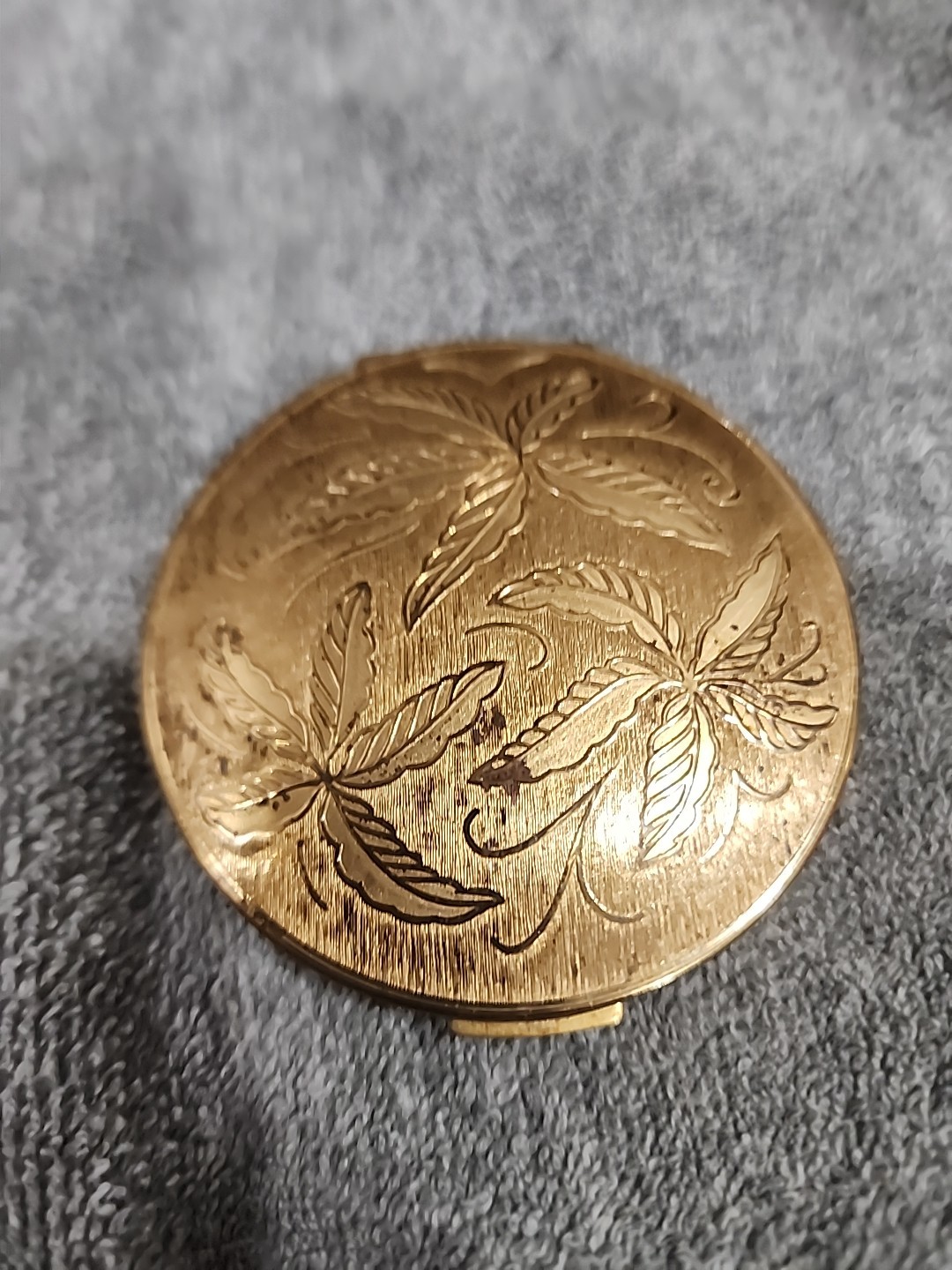 Antique Stratton Compact Powder Mirror  Gold Tone