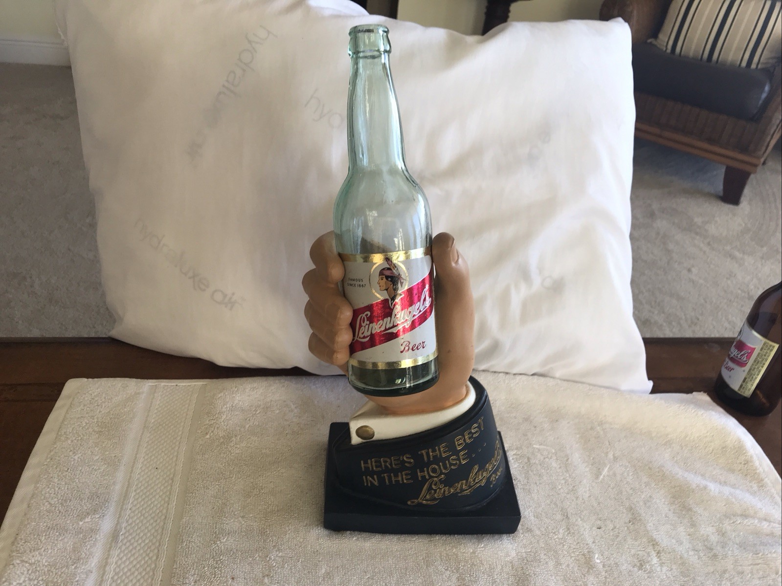 LEINENKUGEL’S BEER VINTAGE CHALK BEER BOTTLE COUNTER DISPLAY WITH BOTTLE LEINENKUGEL’S BEER VINTAGE CHALK BEER BOTTLE COUNTER DISPLAY WITH BOTTLE