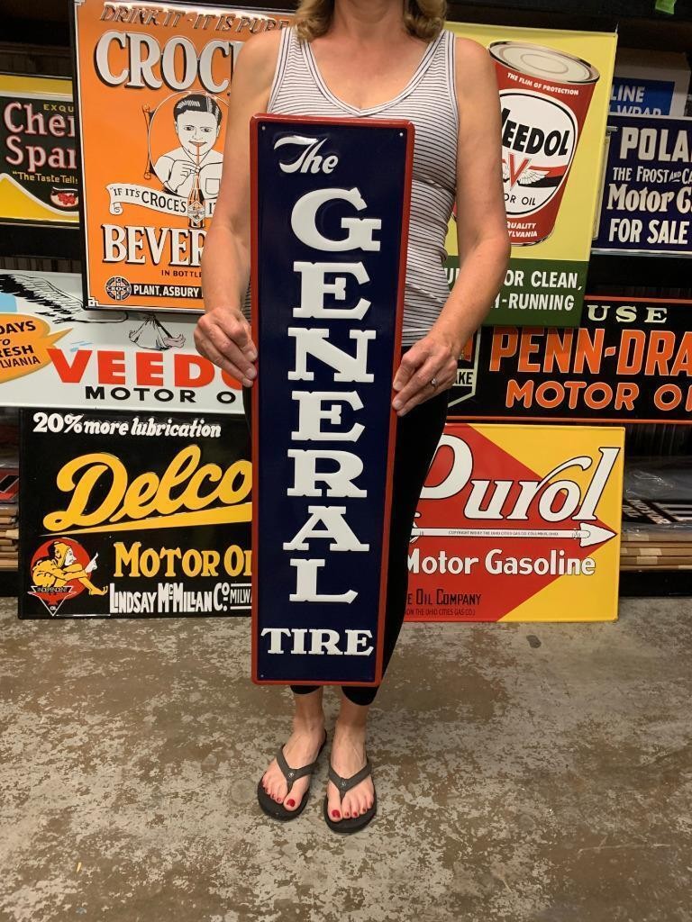 Antique Vintage Old Style General Tire Made in USA Antique Vintage Old Style General Tire Made in USA