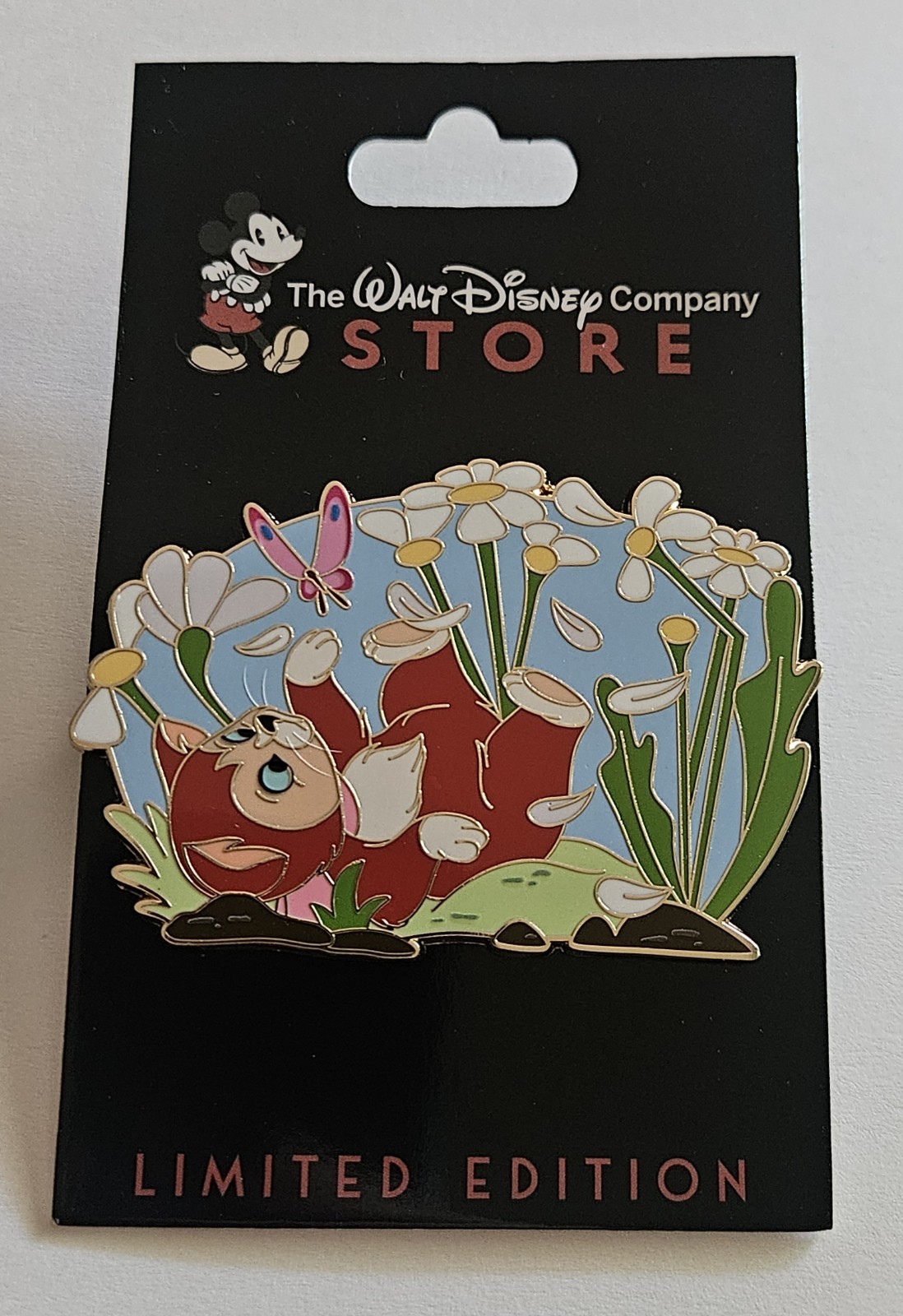 D23 TWDCS Walt Disney Company Store Cat Aastrophe Dinah Alice In Wonderland Pin