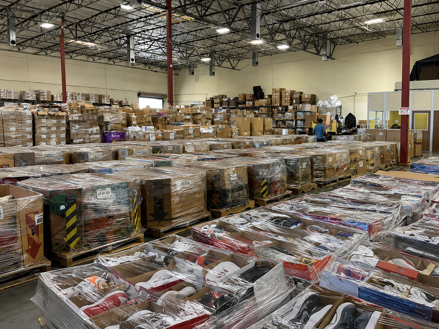 Best Buy Hidden Overstock Liquidation Box Brand New Mixed Merchandise Best Buy Hidden Overstock Liquidation Box Brand New Mixed Merchandise
