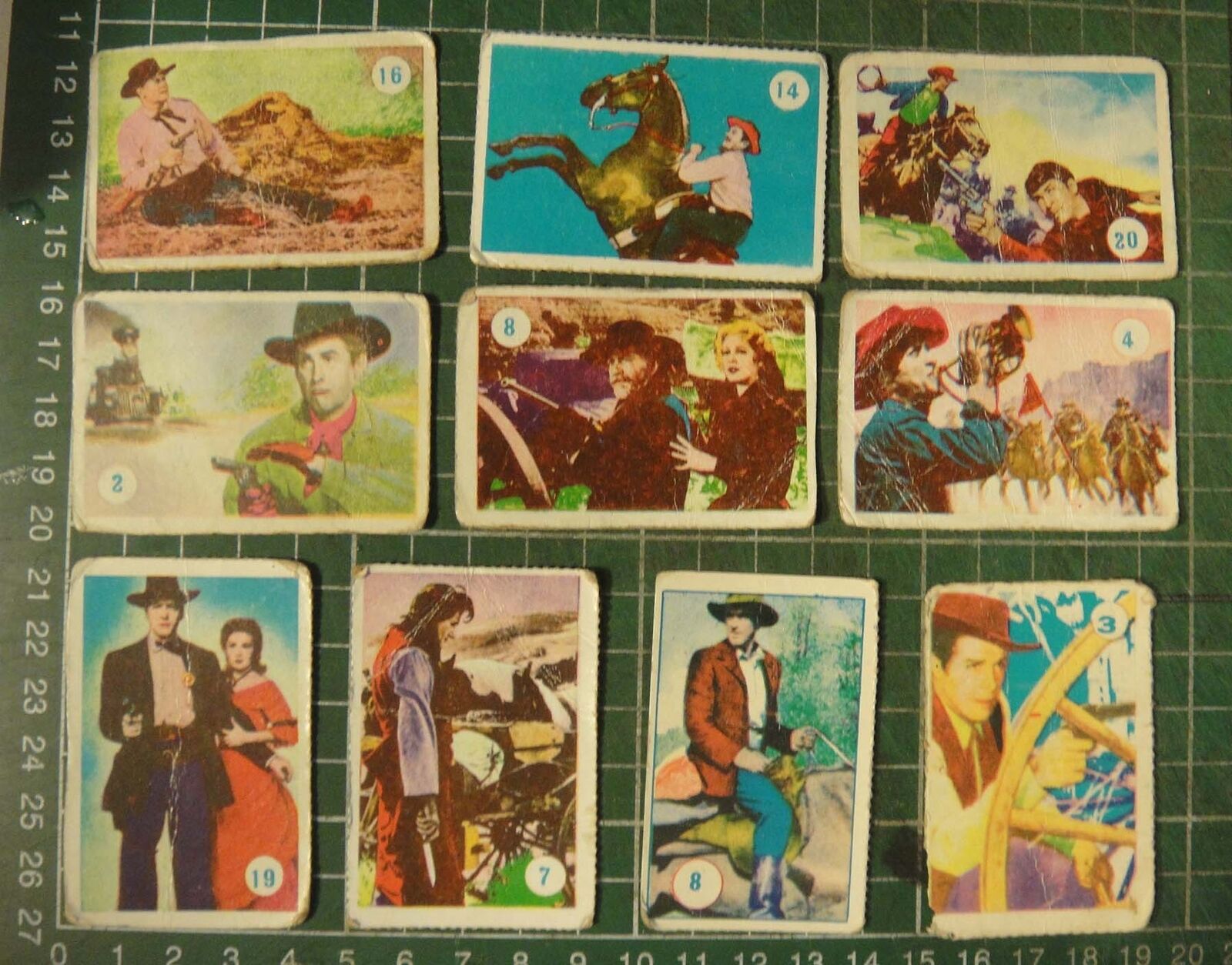 BS1-64) 1970\'s Malaysia Vintage Trading Cards~COWBOY Gun Fight x 10