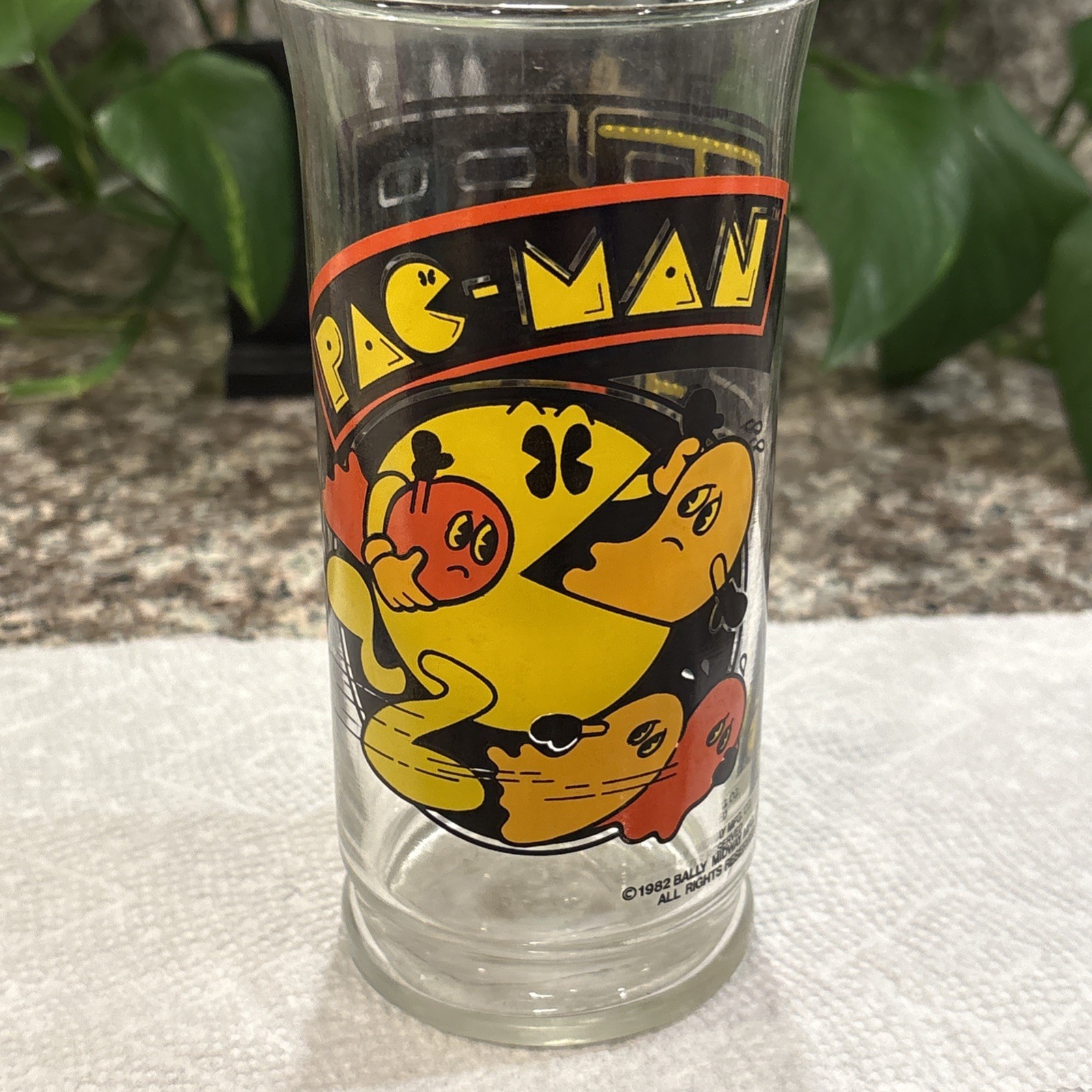 Pac-Man Vintage drinking Glass 1982 Bally Midway Pac-Man Vintage drinking Glass 1982 Bally Midway