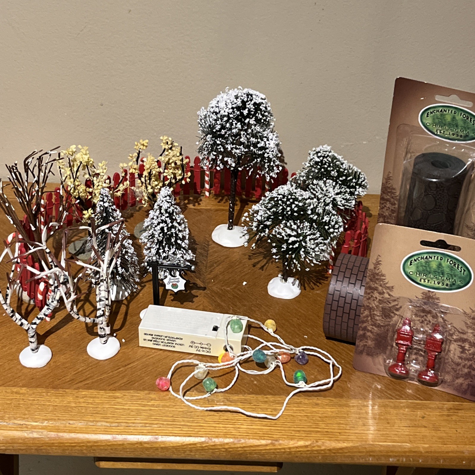 Lot Of 16 Vintage Lemax Enchanted Forest Accessories Christmas Village Retired 