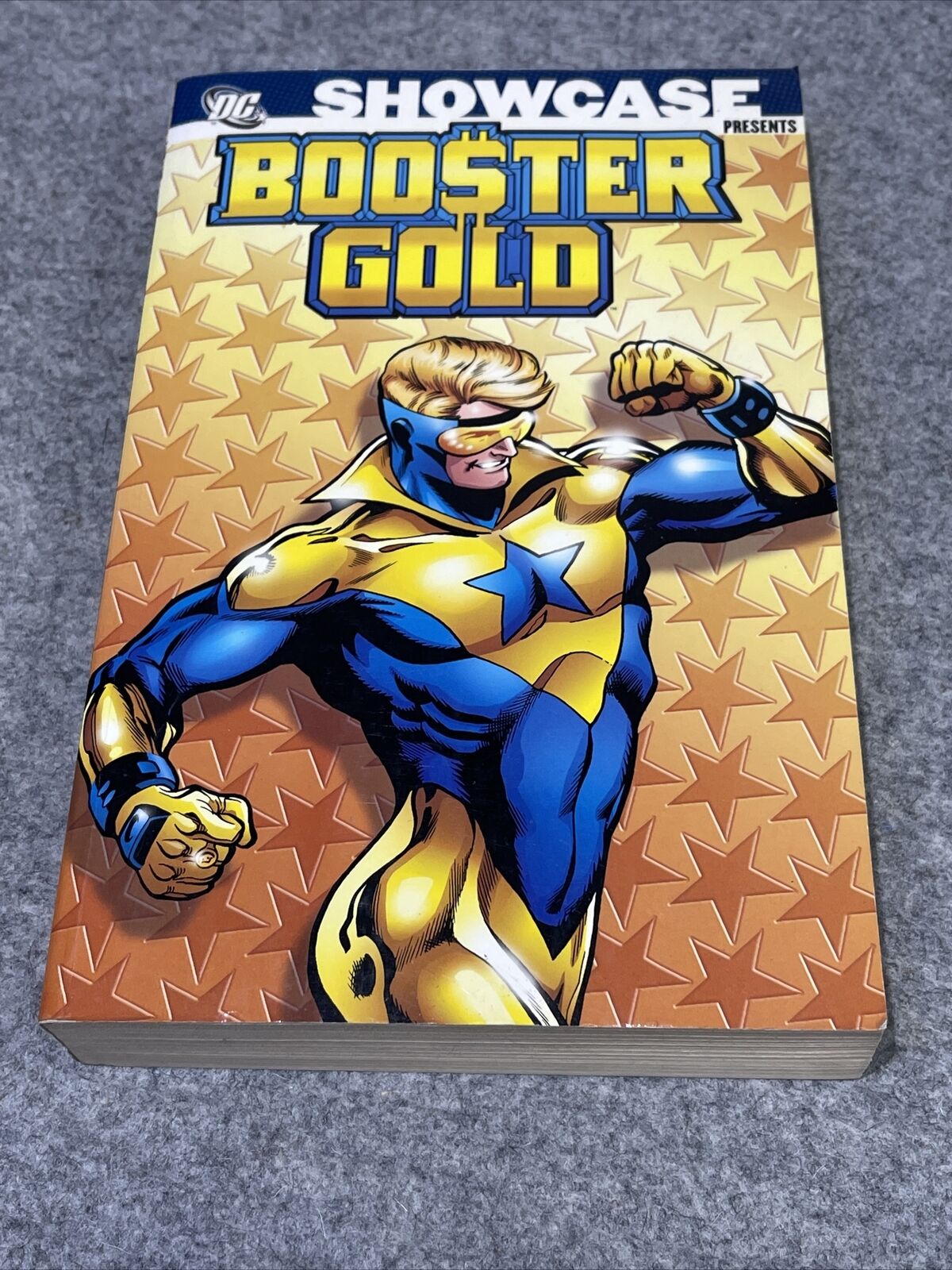 Showcase Presents Booster Gold Vol. 1