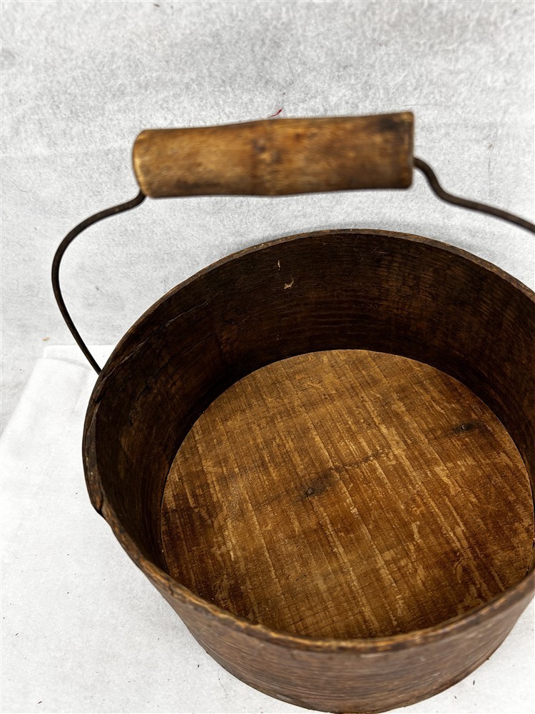 antique pantry box with handle 9 x 4.75 high bent wood natural original 1800s antique pantry box with handle 9 x 4.75 high bent wood natural original 1800s