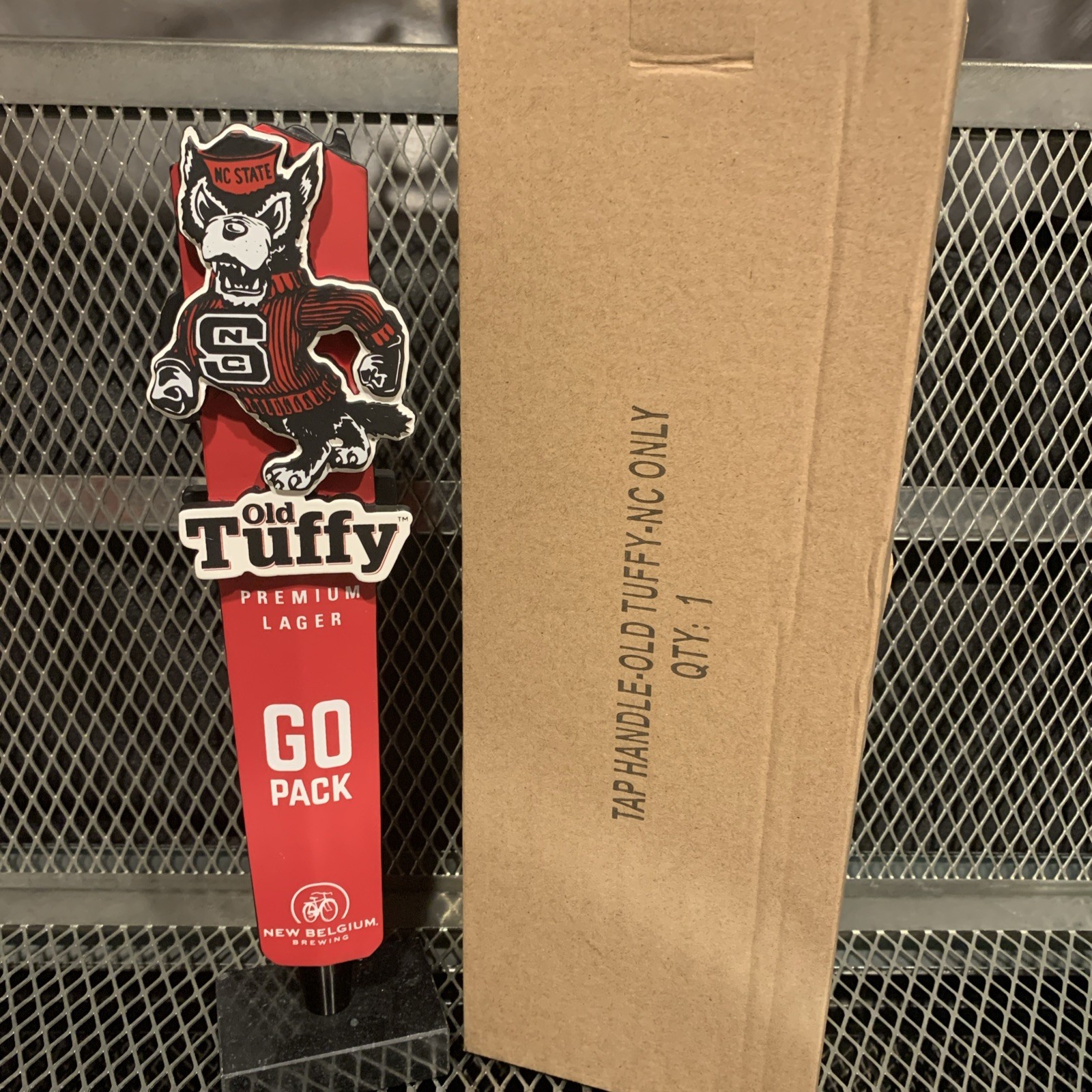 RARE OLD TUFFY Tap Handle NC State Wolfpack NCAA Champs N Belgium GRADUATION RARE OLD TUFFY Tap Handle NC State Wolfpack NCAA Champs N Belgium GRADUATION