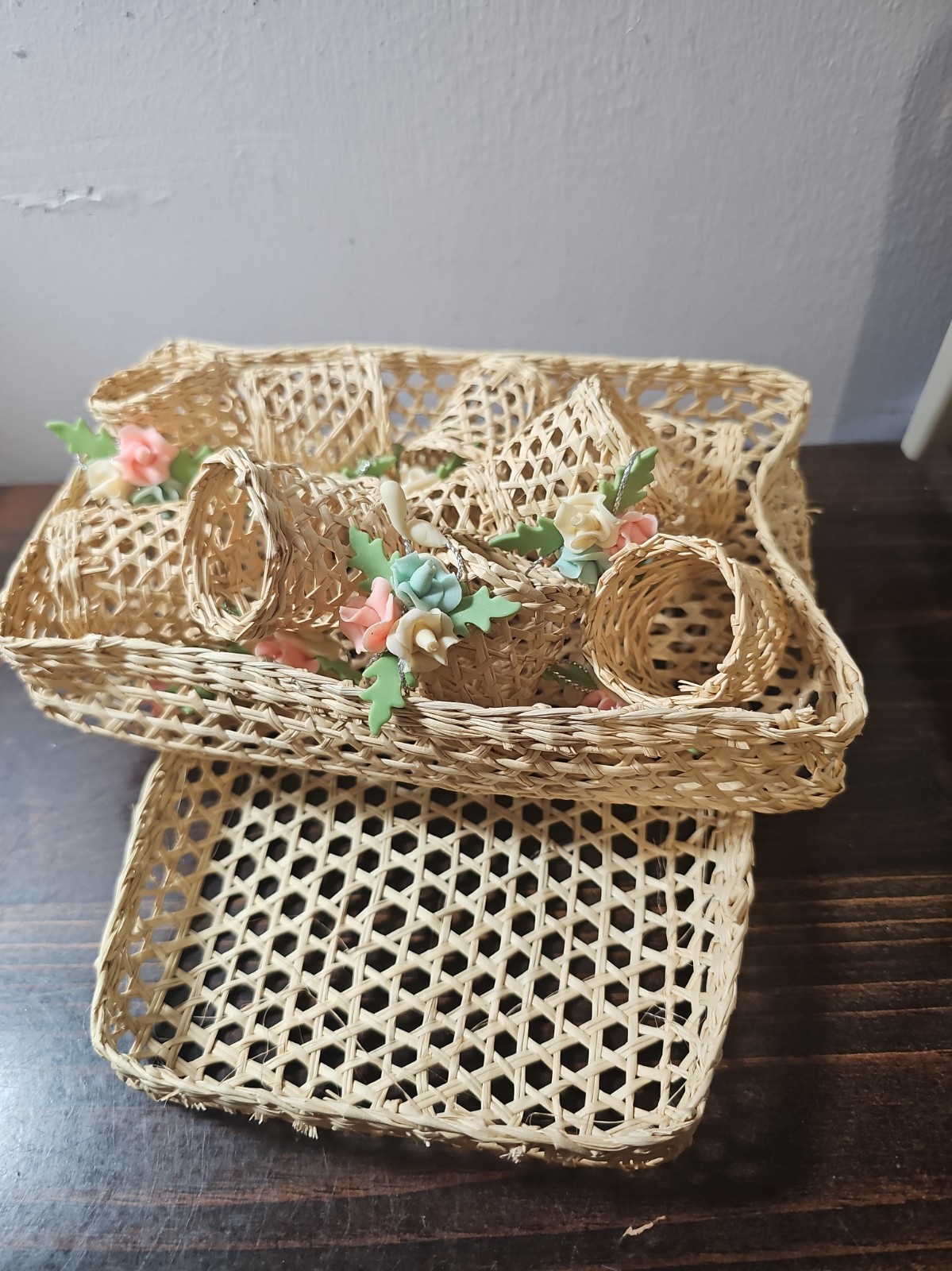 Vtg Set 10 Handmade Woven Napkin Rings w/Box Straw Natural Bread Dough Flowers Vtg Set 10 Handmade Woven Napkin Rings w/Box Straw Natural Bread Dough Flowers