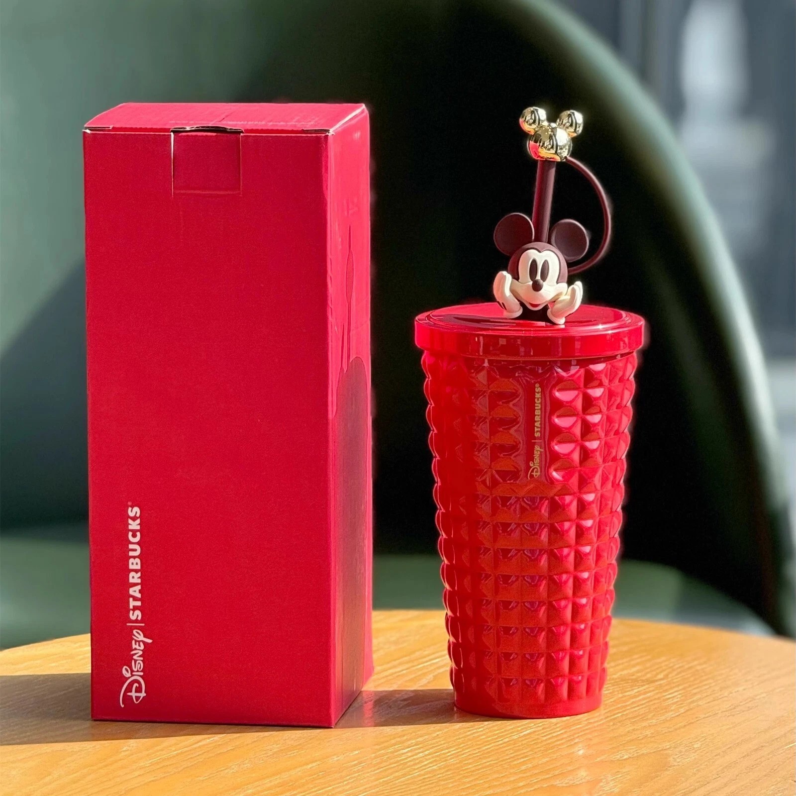 Starbucks 19oz Stainless Steel Red Tumbler With Character Topper & Gift Box Starbucks 19oz Stainless Steel Red Tumbler With Character Topper & Gift Box