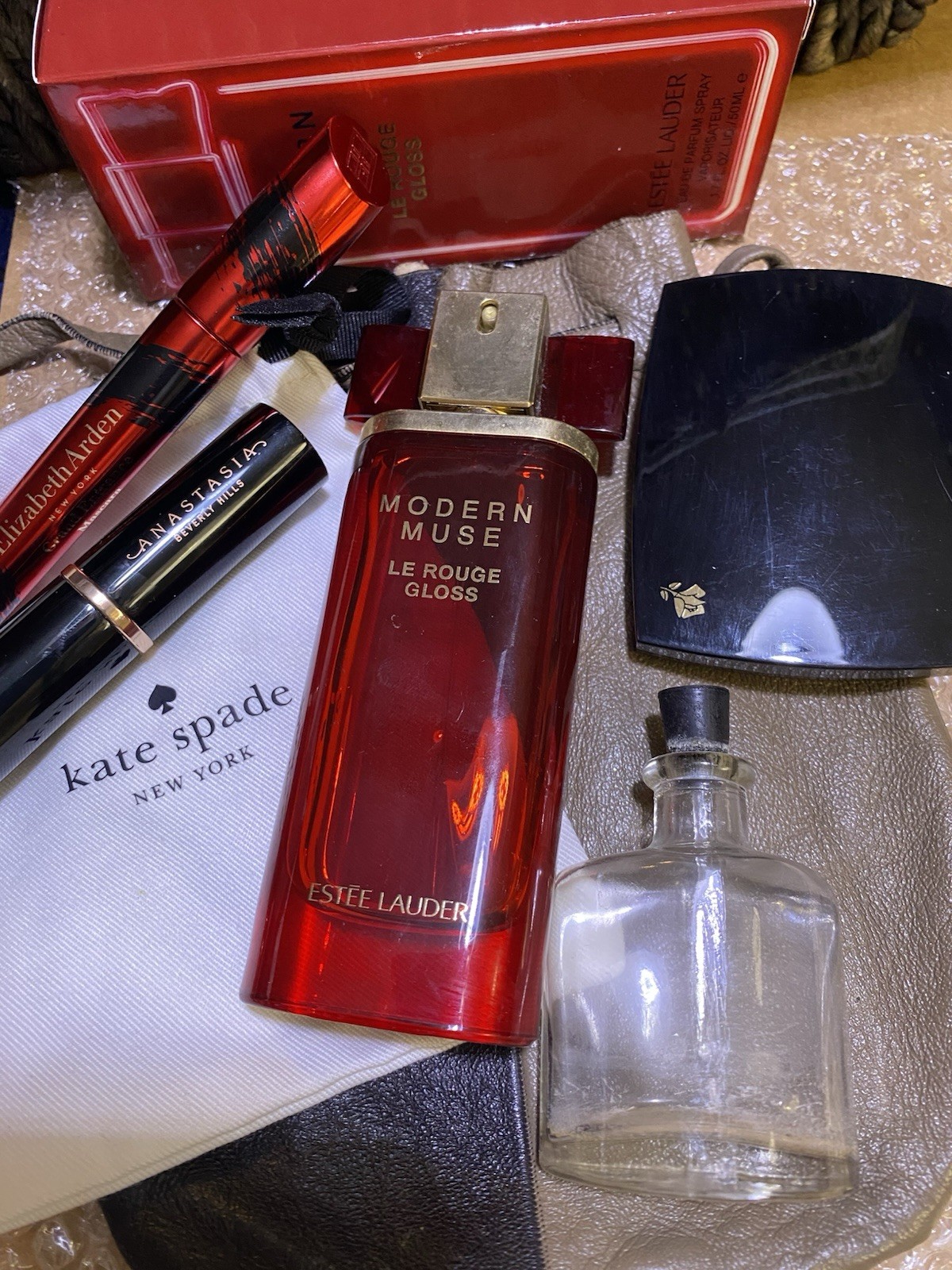 LOT Womens Vanity Bundle Designer Beauty Vintage Collectibles LOT Womens Vanity Bundle Designer Beauty Vintage Collectibles