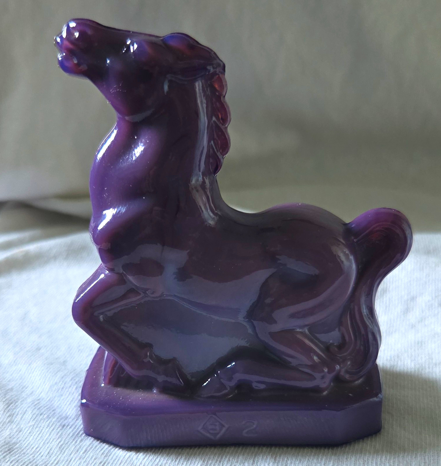 Vintage 1981 Glass Joey the Horse Figurine Plum Slag Set 2 B Diamond Mark Vintage 1981 Glass Joey the Horse Figurine Plum Slag Set 2 B Diamond Mark