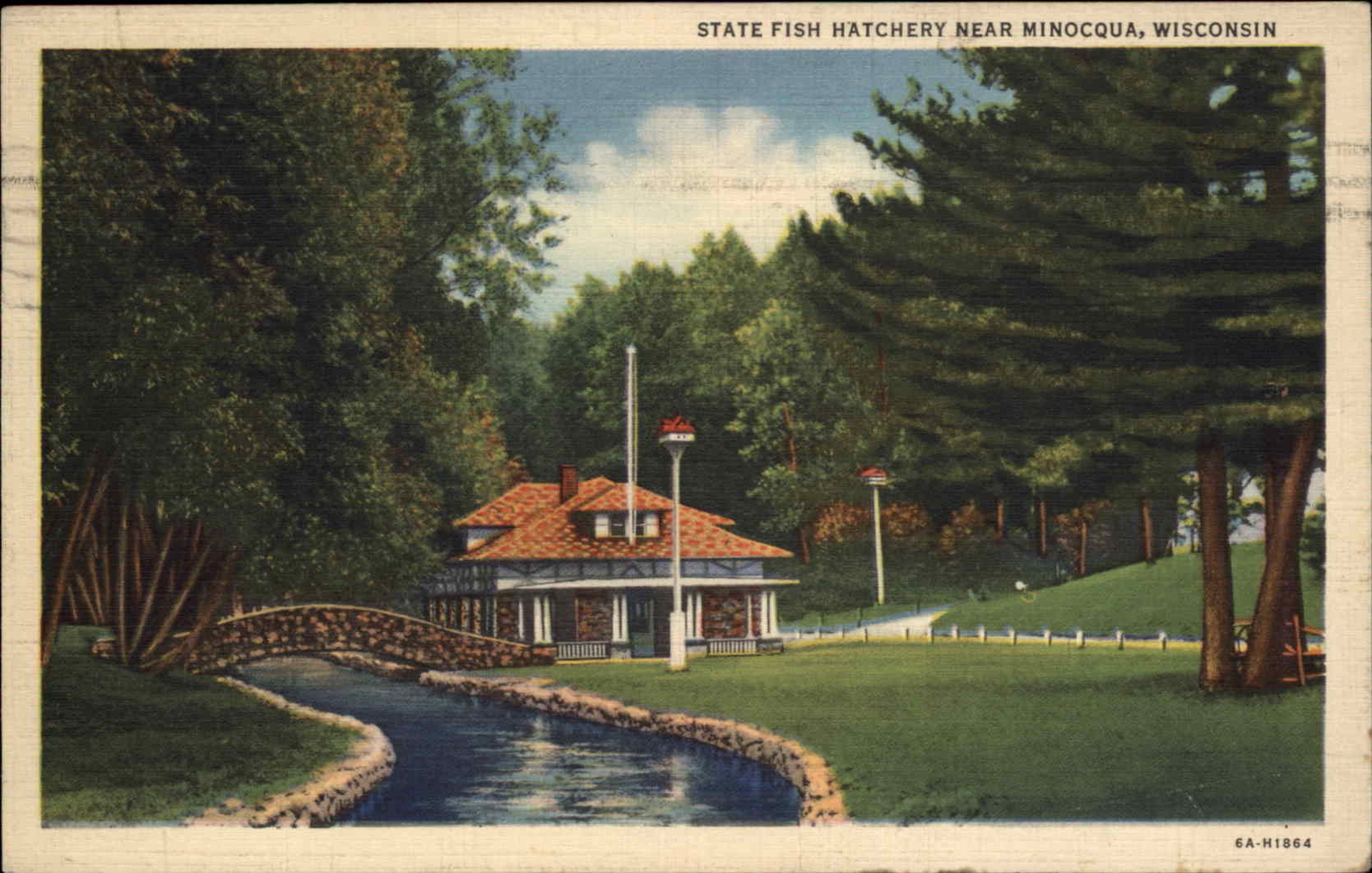 Minocqua Wisconsin WI State Fish Hatchery c1930s-40s Linen Postcard Minocqua Wisconsin WI State Fish Hatchery c1930s-40s Linen Postcard