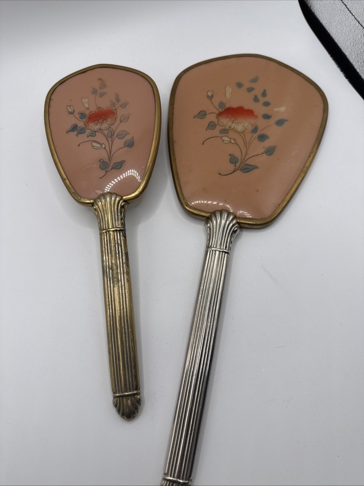 Vintage Ornate Floral Hand Mirror & Vanity Brush Set Pink Cream Gold Tone Vintage Ornate Floral Hand Mirror & Vanity Brush Set Pink Cream Gold Tone