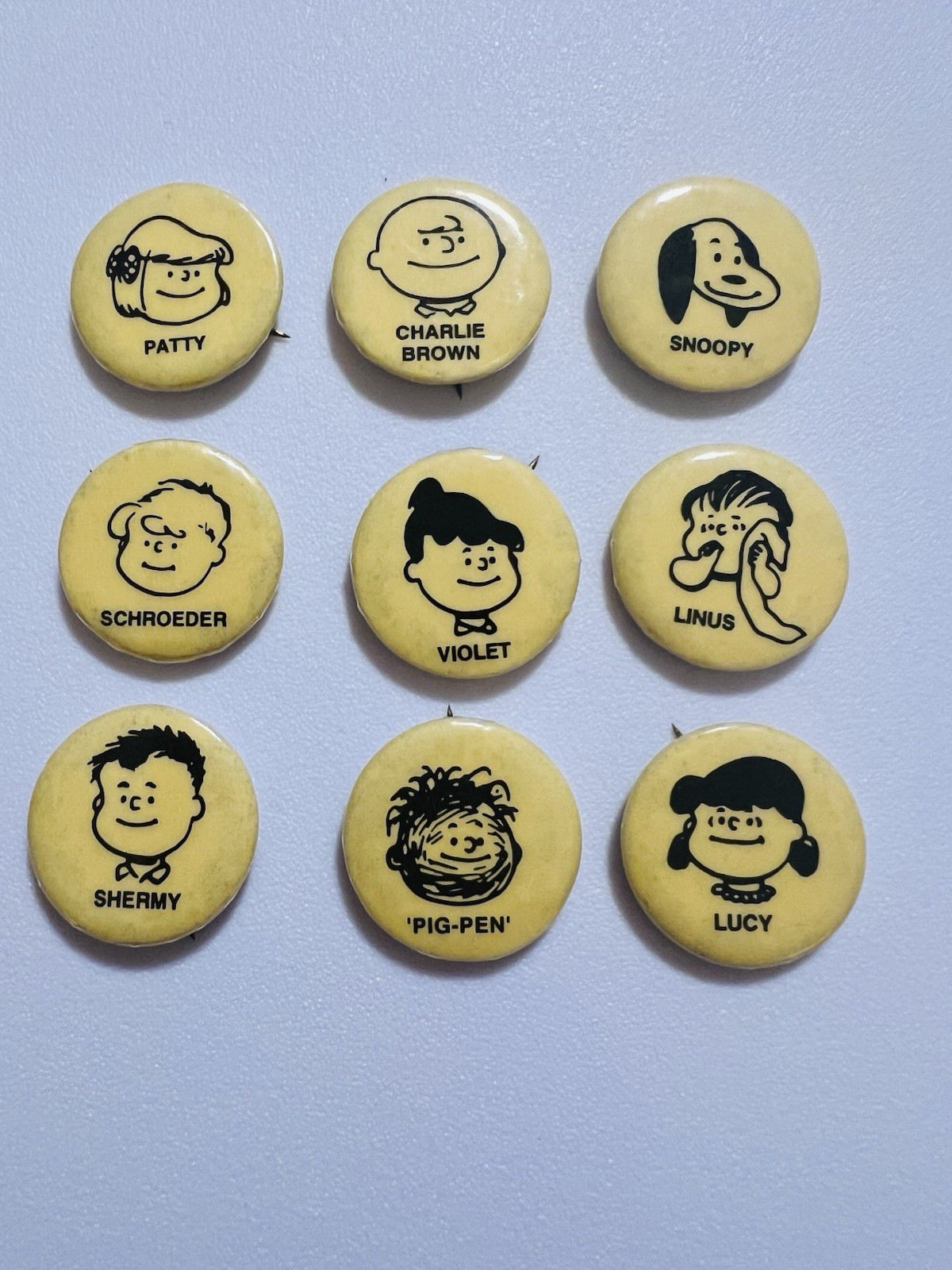 Vintage Peanuts Characters Pins Set of 9 COMPLETE 1960s Simon Simple Rare Vintage Peanuts Characters Pins Set of 9 COMPLETE 1960s Simon Simple Rare