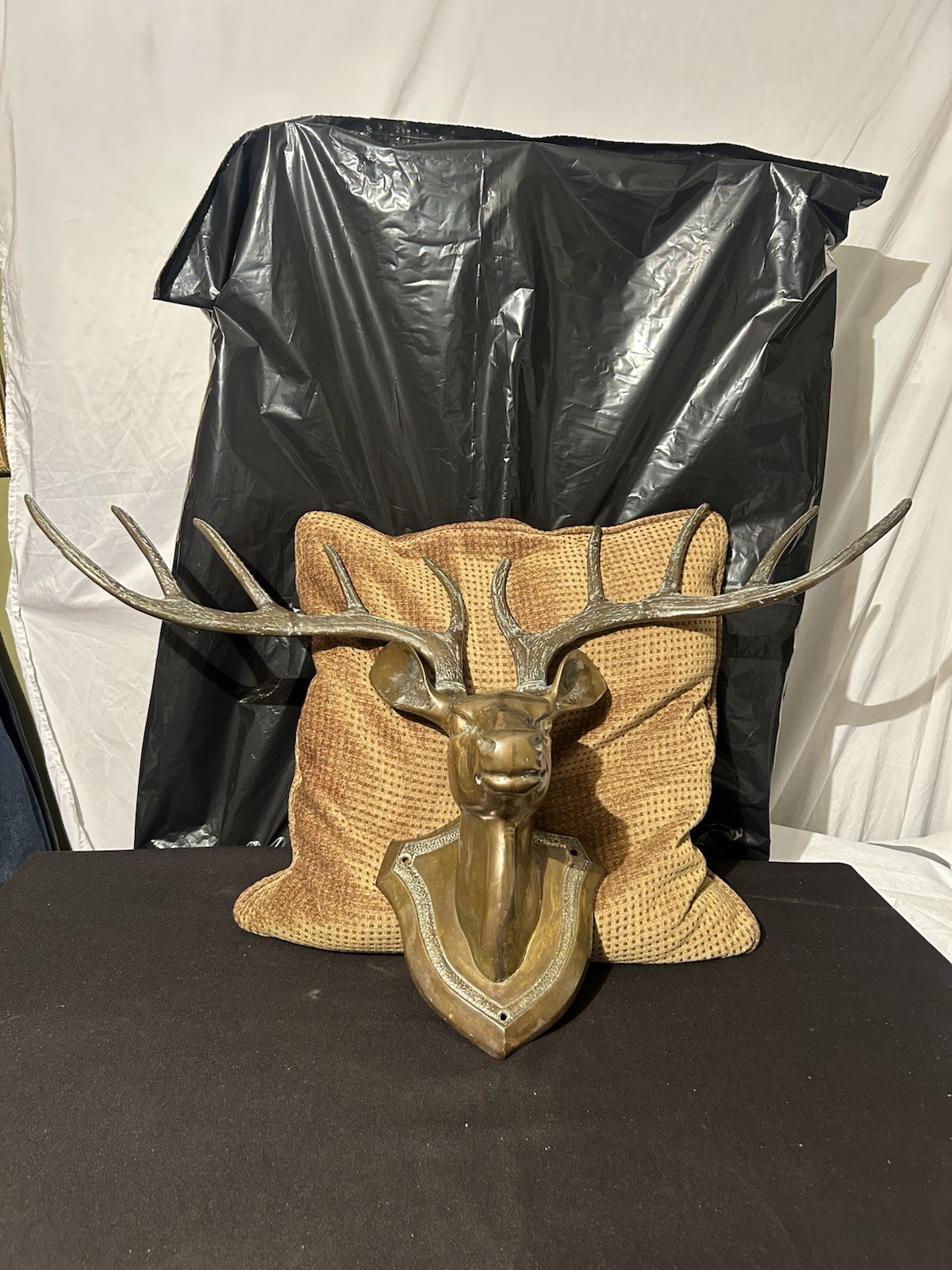 1880-1920 Brass Wall-Mounted Dear Head Decorative Mount 1880-1920 Brass Wall-Mounted Dear Head Decorative Mount