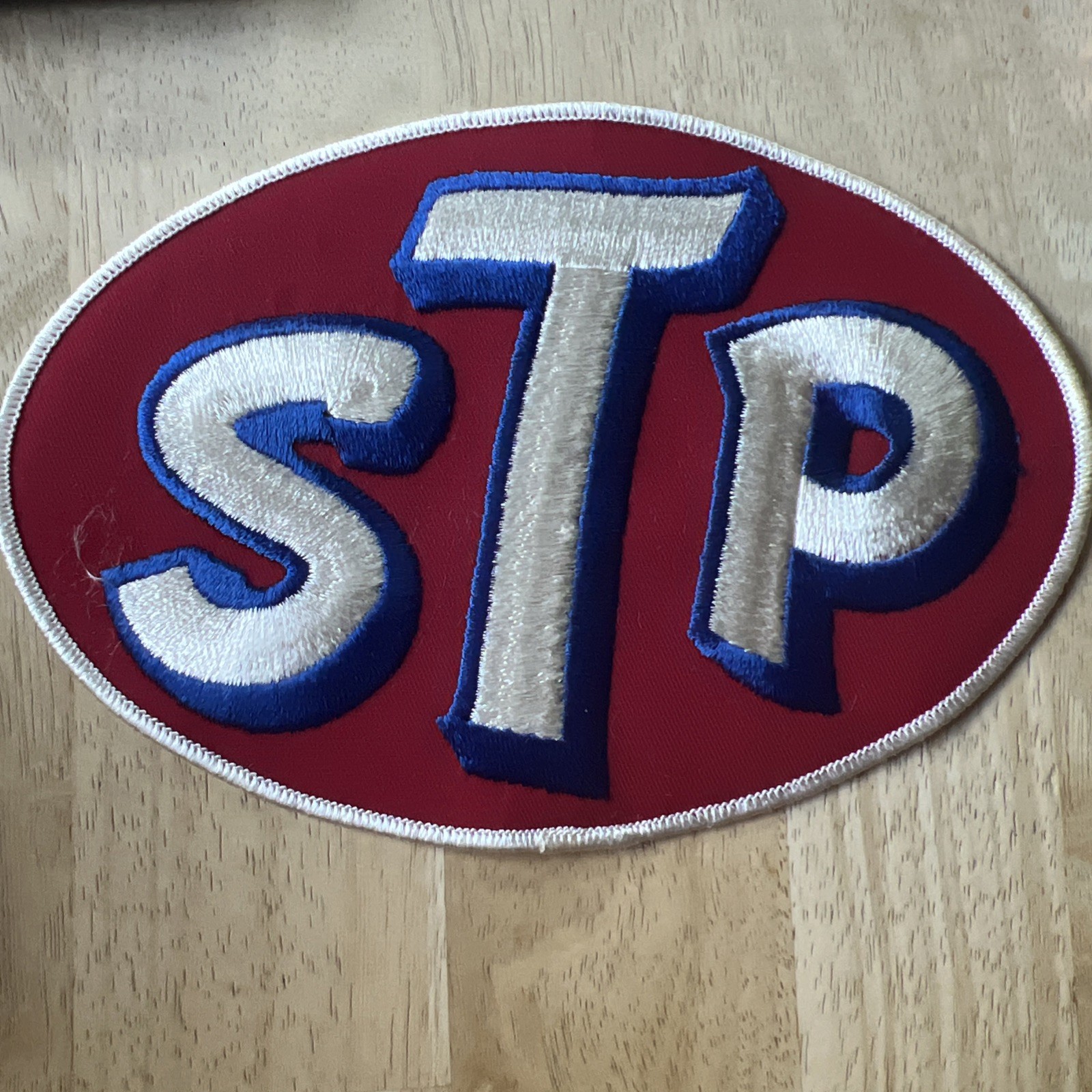 VINTAGE LARGE STP MOTOR OIL COMPANY ADVERTISING UNIFORM JACKET PATCH VINTAGE LARGE STP MOTOR OIL COMPANY ADVERTISING UNIFORM JACKET PATCH