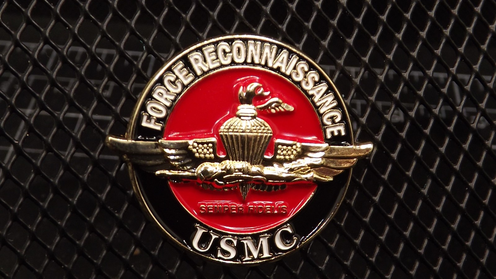 "USMC Force Recon" Lapel Pin ENAMELED LIFETIME GUARANTEE 1.25" BRAND NEW "USMC Force Recon" Lapel Pin ENAMELED LIFETIME GUARANTEE 1.25" BRAND NEW