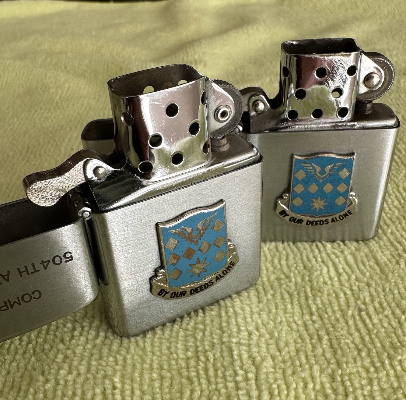 (2) Vintage 1960’s Vulcan Lighters US Army 504th Aviation Battalion Vietnam Era (2) Vintage 1960’s Vulcan Lighters US Army 504th Aviation Battalion Vietnam Era