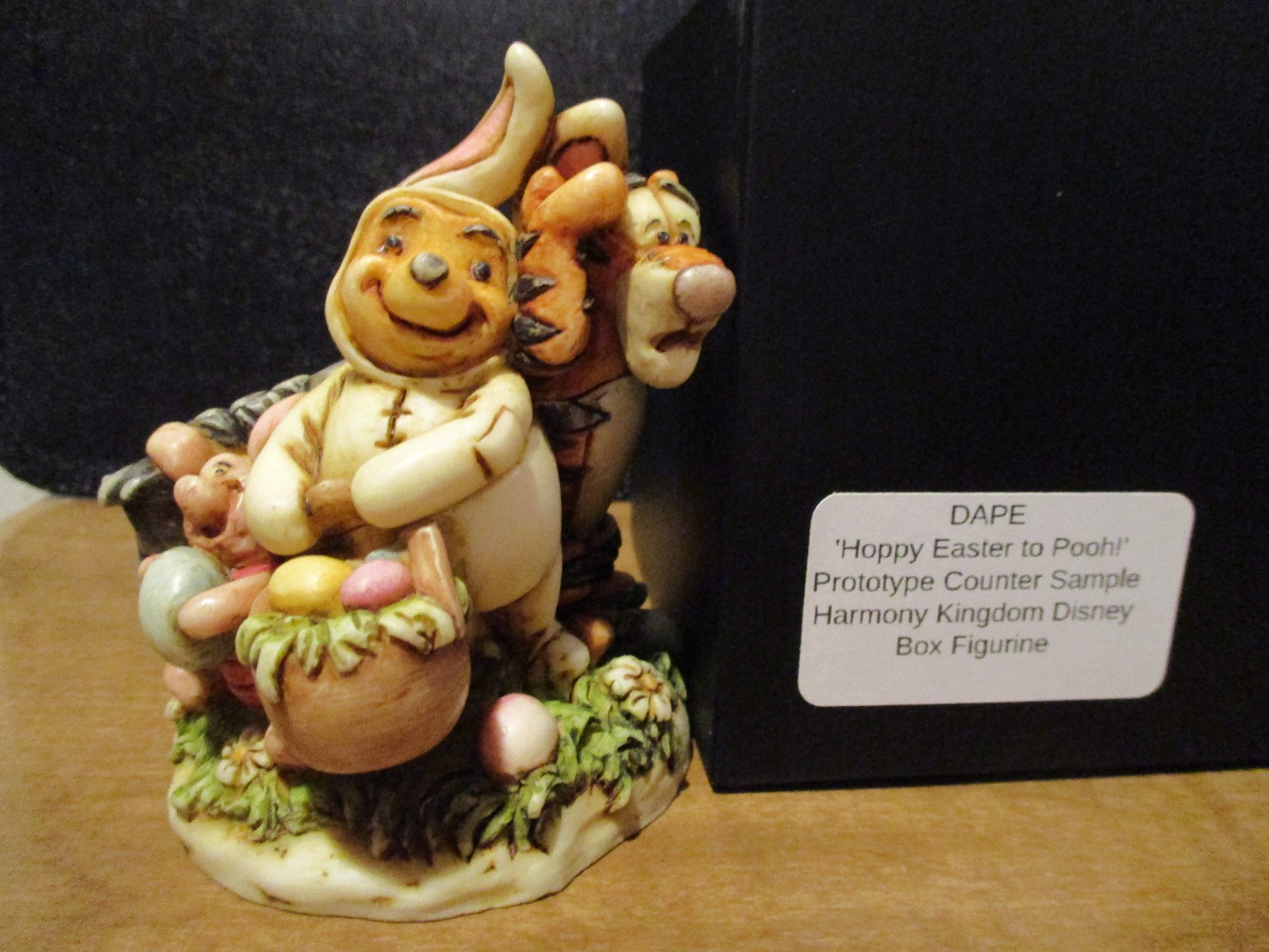 Prototype Counter Sample Disney Harmony Kingdom Hoppy Easter to Pooh SGN RARE Prototype Counter Sample Disney Harmony Kingdom Hoppy Easter to Pooh SGN RARE
