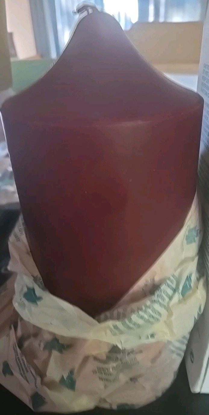 NOS Partylite S4928 4" X 9" Raspberry Mulberry Scented PILLAR Candle UNUSED Nice NOS Partylite S4928 4" X 9" Raspberry Mulberry Scented PILLAR Candle UNUSED Nice