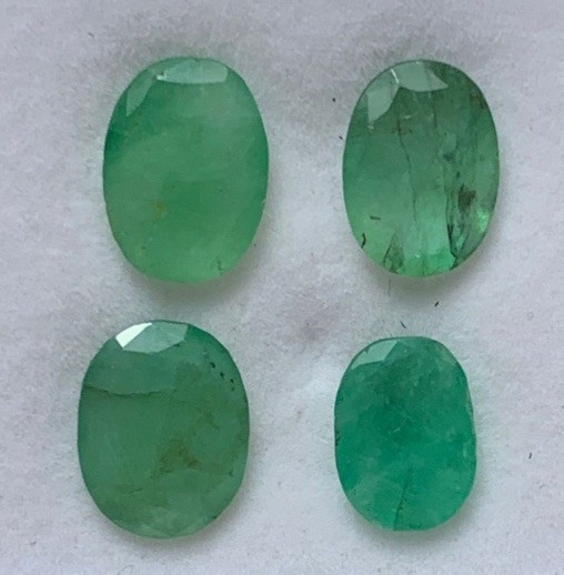 4picese 9.70Ct Beautiful Natural Green Color Emerald Oval Cut From Zambia 4picese 9.70Ct Beautiful Natural Green Color Emerald Oval Cut From Zambia