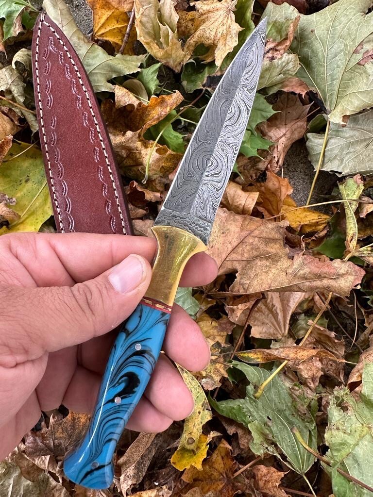 Vintage Custom Damascus double edged dagger boot knife Fixed Blade Collectibe Vintage Custom Damascus double edged dagger boot knife Fixed Blade Collectibe