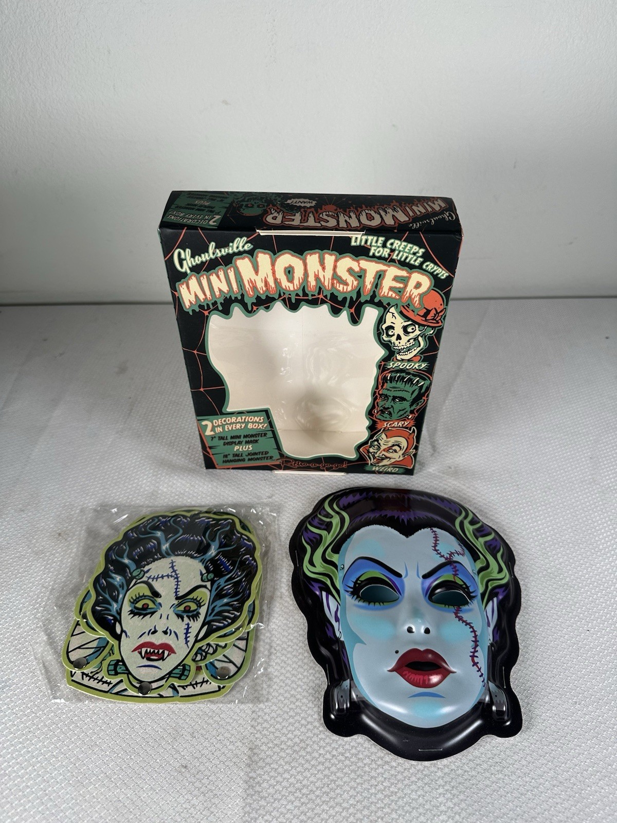 Ghoulsville Mini Monster Retro-A-Go-Go Mask Mad Bride Halloween Decoration