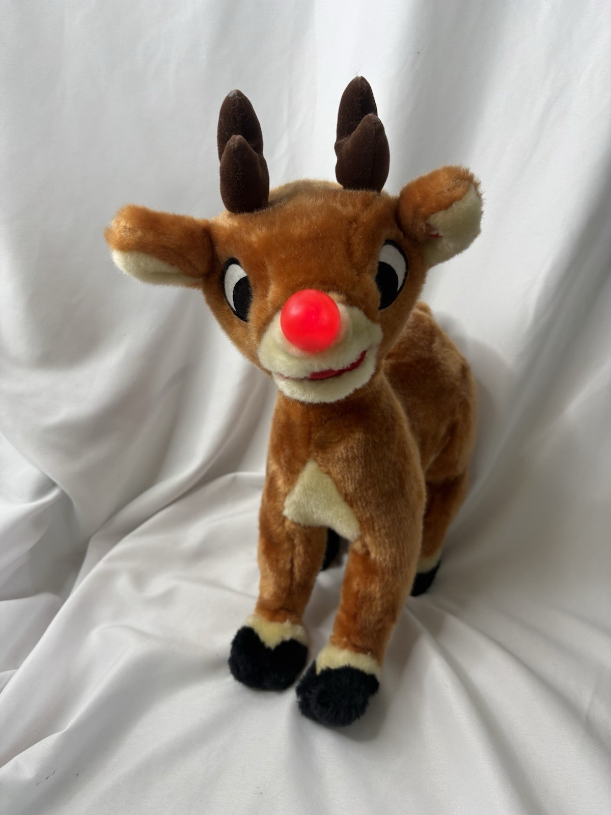 Vintage 1992 Gemmy Animated Rudolph The Red Nose Reindeer Talking Singing Works Vintage 1992 Gemmy Animated Rudolph The Red Nose Reindeer Talking Singing Works