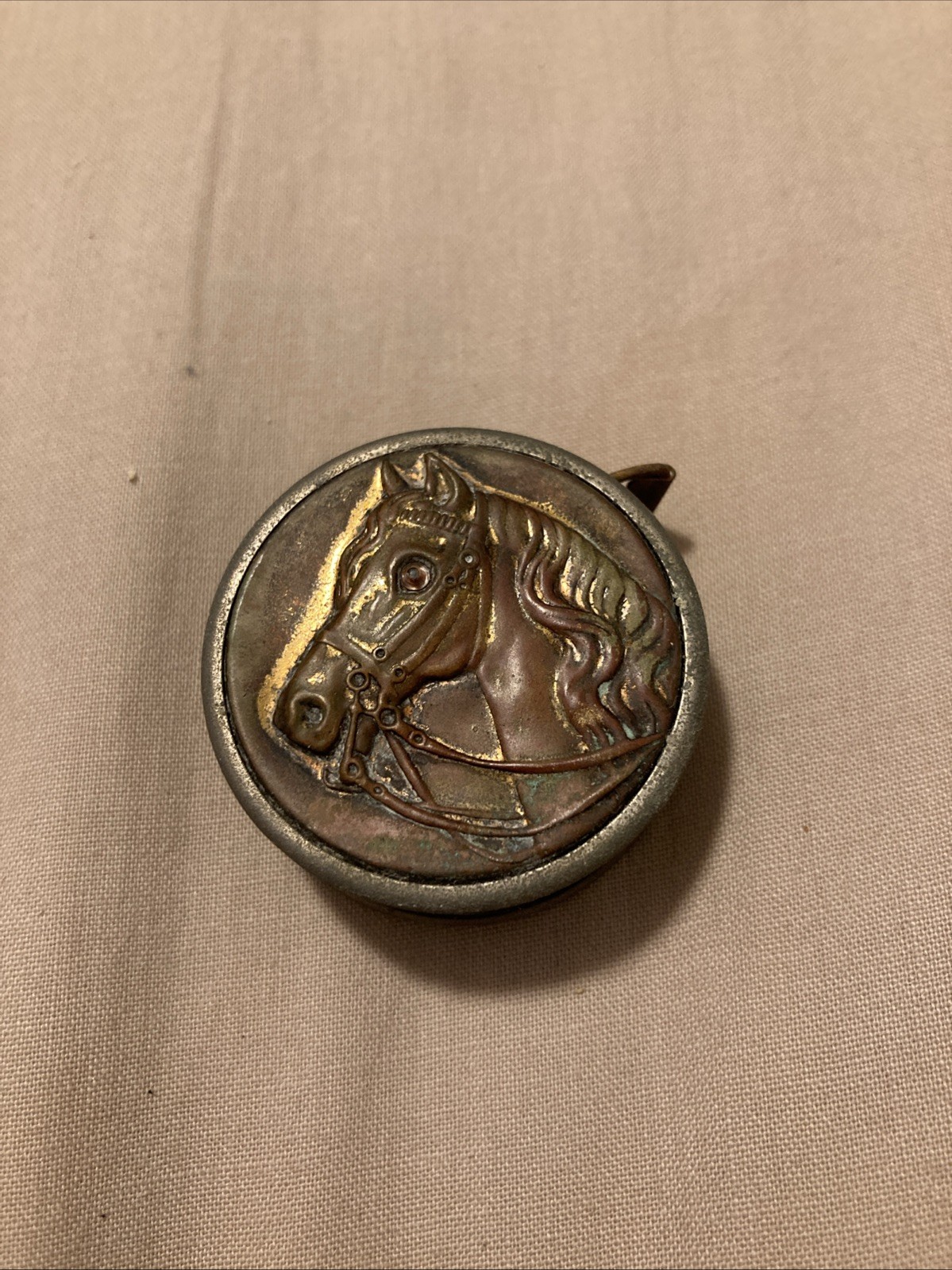 Vintage 1940s Copper Horse Tape Measure 32 Retracts Fine Ww2 Era Vintage 1940s Copper Horse Tape Measure 32 Retracts Fine Ww2 Era