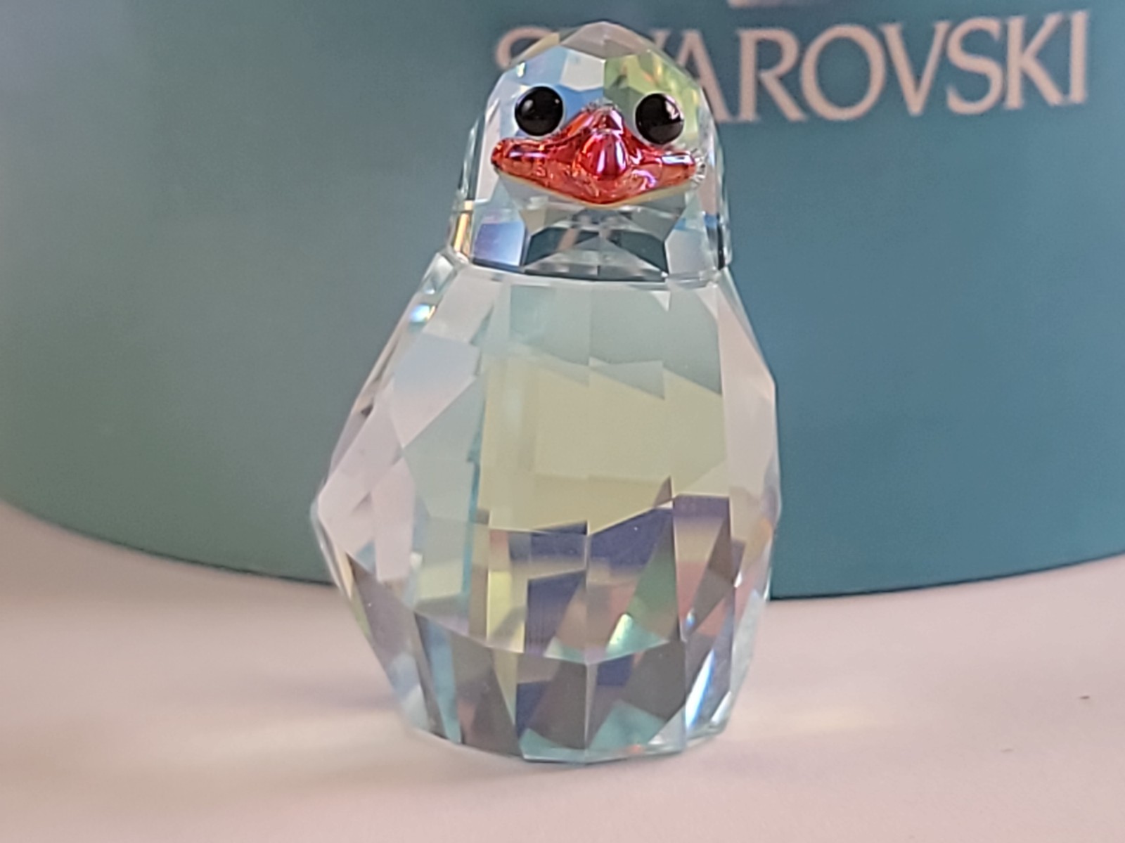 Swarovski Lovlots Sealife Johnn6 Penguin Figurine 1115219 Swarovski Lovlots Sealife Johnn6 Penguin Figurine 1115219