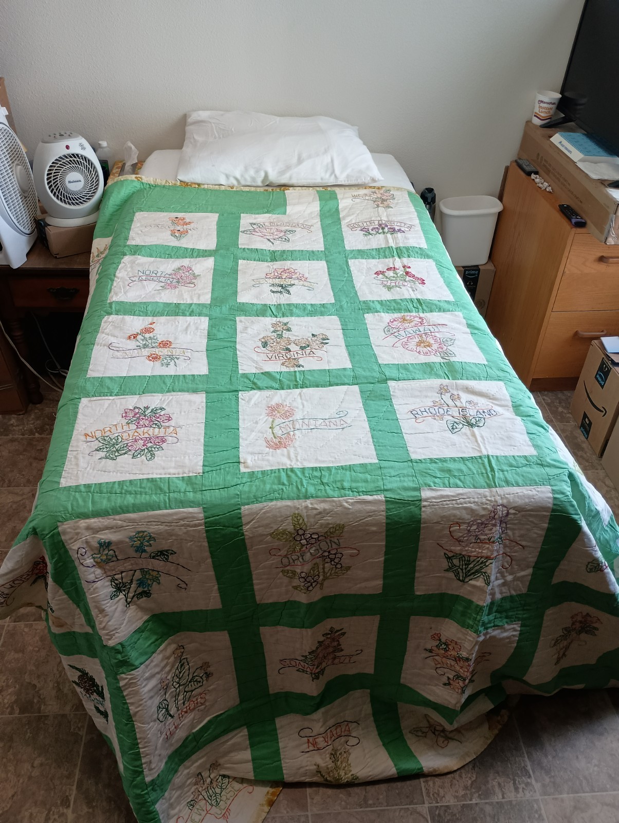 Handmade Quilt of All 50 States Flowers Handmade Quilt of All 50 States Flowers