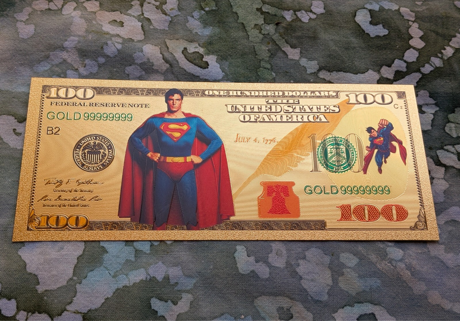 24k Gold Foil Plated Novelty Collectible DC Superman Banknote Mint 24k Gold Foil Plated Novelty Collectible DC Superman Banknote Mint
