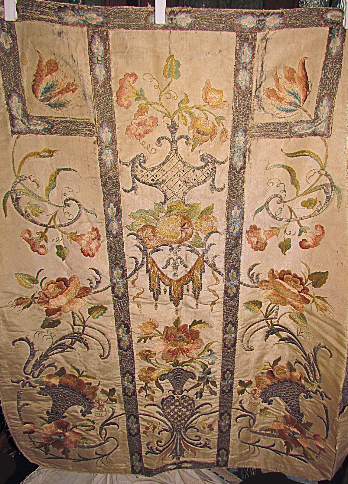 antique 19th French embroidery lg textile remnant roses peonies peaches urns &++ antique 19th French embroidery lg textile remnant roses peonies peaches urns &++