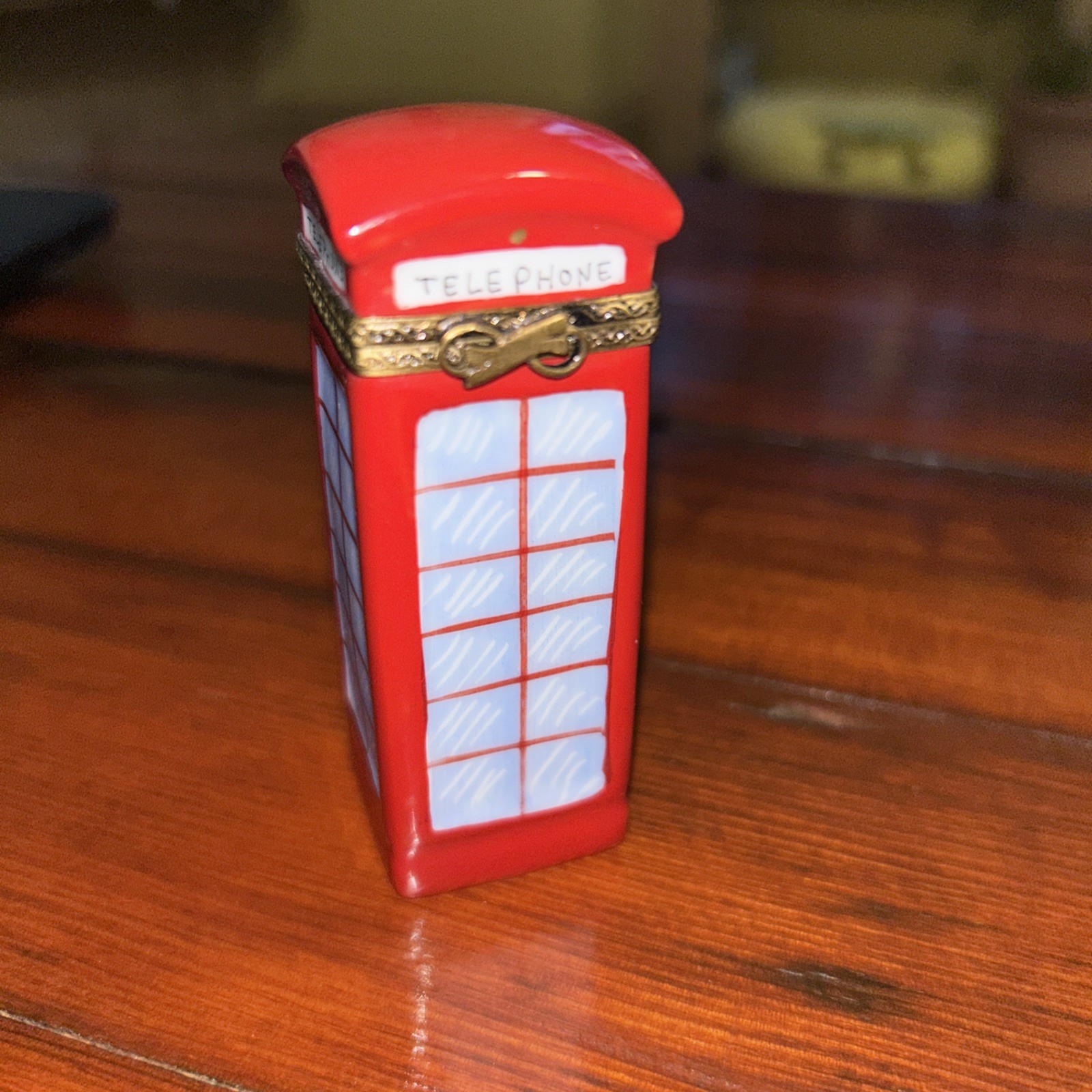 Limoges Telephone Booth Trinket Box - Peint Main Vintage- France Limoges Telephone Booth Trinket Box - Peint Main Vintage- France