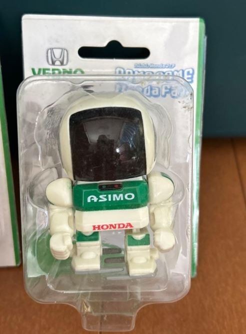 JDM Honda Access ASIMO Robot Figure Promotional Item SA218 Green JDM Honda Access ASIMO Robot Figure Promotional Item SA218 Green