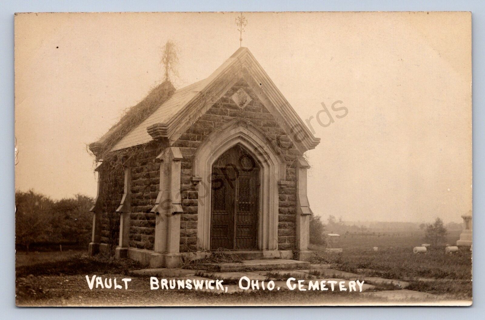 J87/ Brunswick Ohio RPPC Postcard c1910 Vault at Brunswick Cemetery 1017