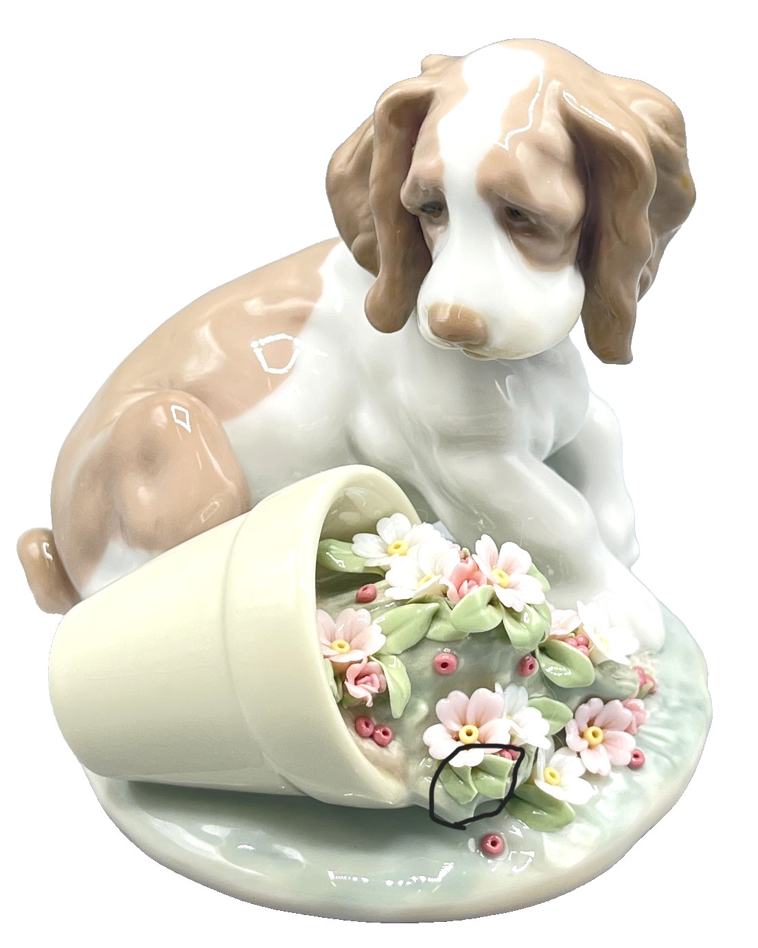 Lladro PUPPY WITH FLOWER POT 7672 "IT WASN'T ME" w/Original Box / Retired 2000 Lladro PUPPY WITH FLOWER POT 7672 "IT WASN'T ME" w/Original Box / Retired 2000