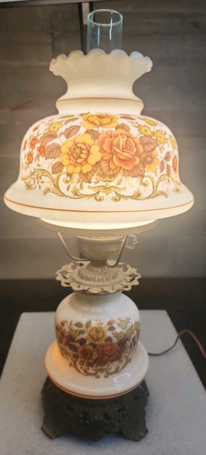 Vintage 1973 Quoizel Inc. Hurricane Table Lamp Gone With The Wind Wild Rose 21"