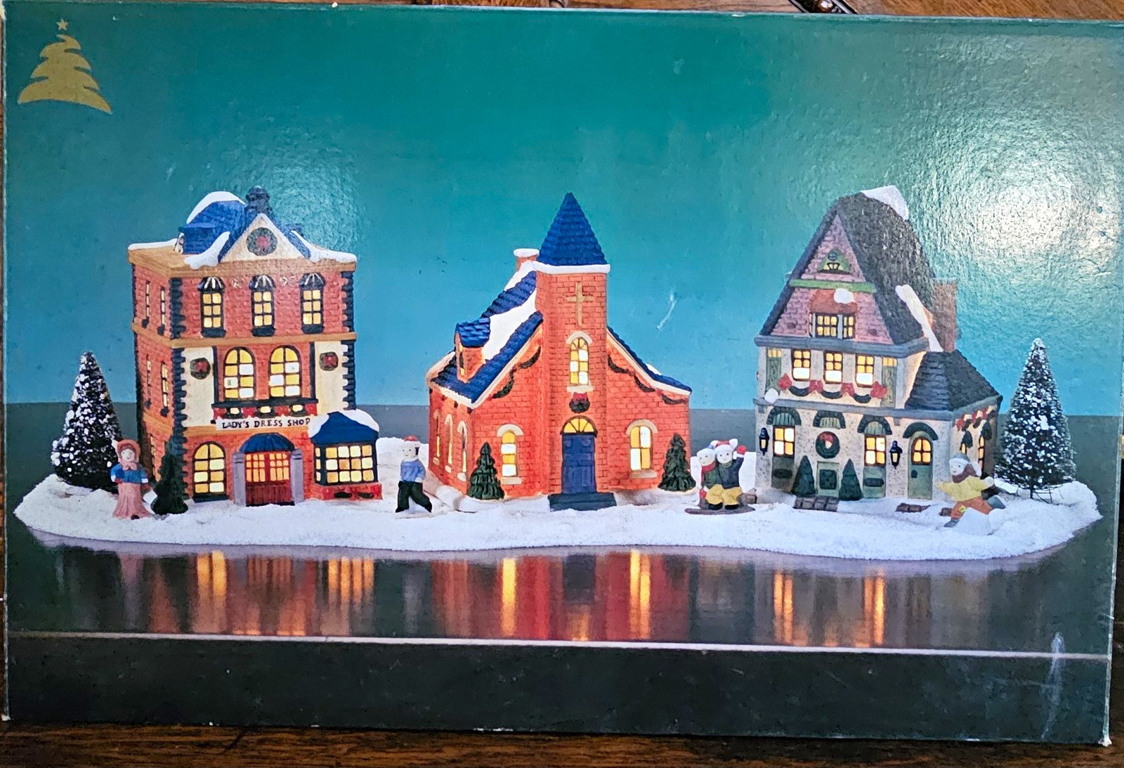 VTG 1996 Trim A Home Holiday Memories Porcelain Christmas Village 10 Pc Set Mint VTG 1996 Trim A Home Holiday Memories Porcelain Christmas Village 10 Pc Set Mint