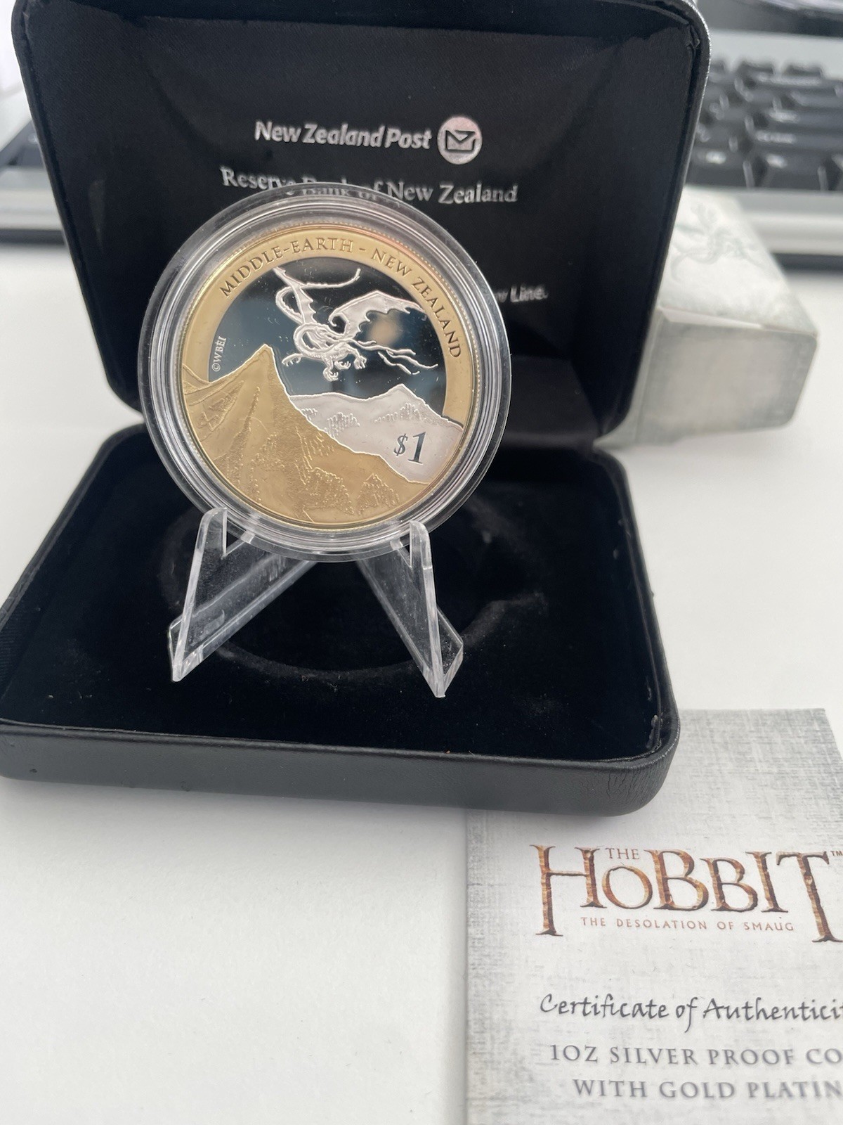New Zealand - 2014- The Hobbit- Battle of the Five Armies -1oz Silver Proof Coin New Zealand - 2014- The Hobbit- Battle of the Five Armies -1oz Silver Proof Coin