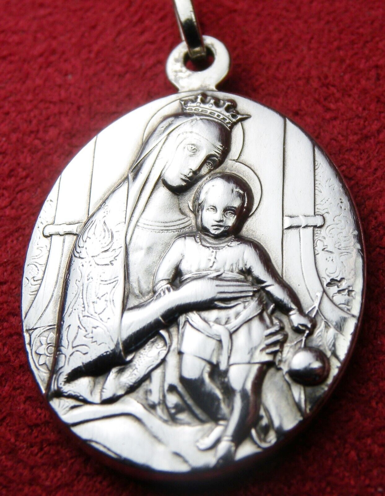 Berthas Vatican Mint Museum Madonna of the Apple 1005 Anniversary Sterling Medal