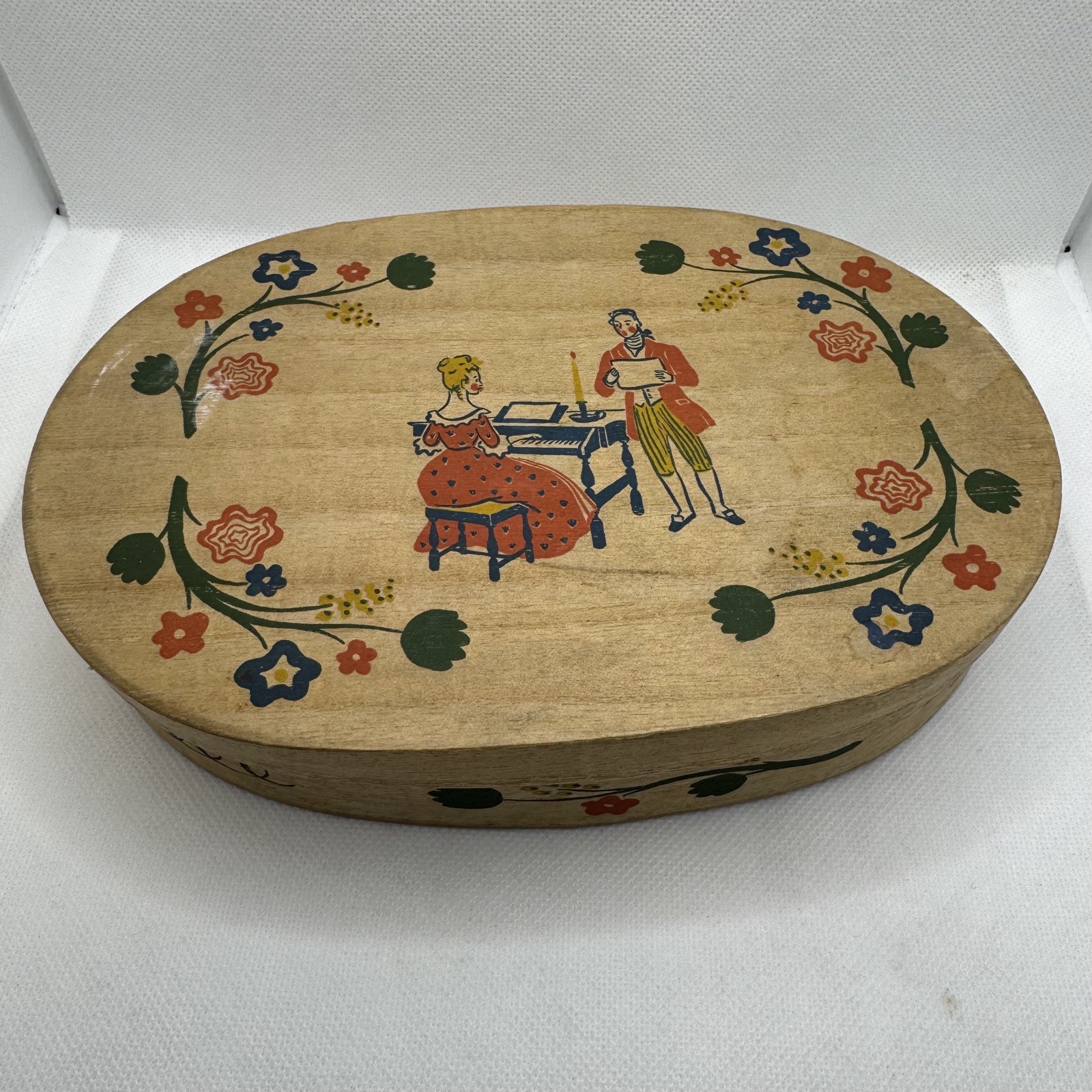 Vintage Wood Folk Art Primitive Painted Early American Colonial Box Old Spice Vintage Wood Folk Art Primitive Painted Early American Colonial Box Old Spice